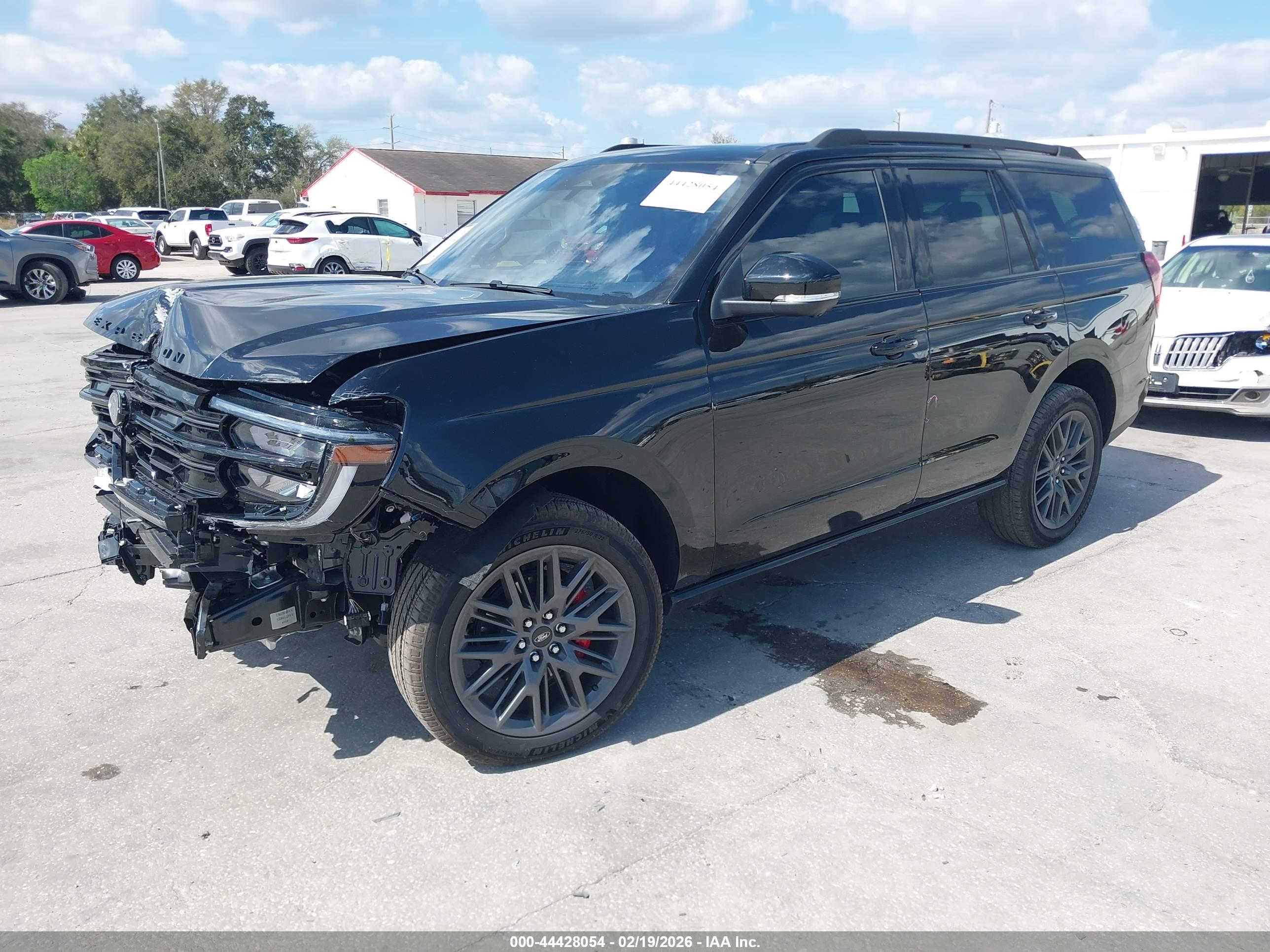FORD EXPEDITION image 2