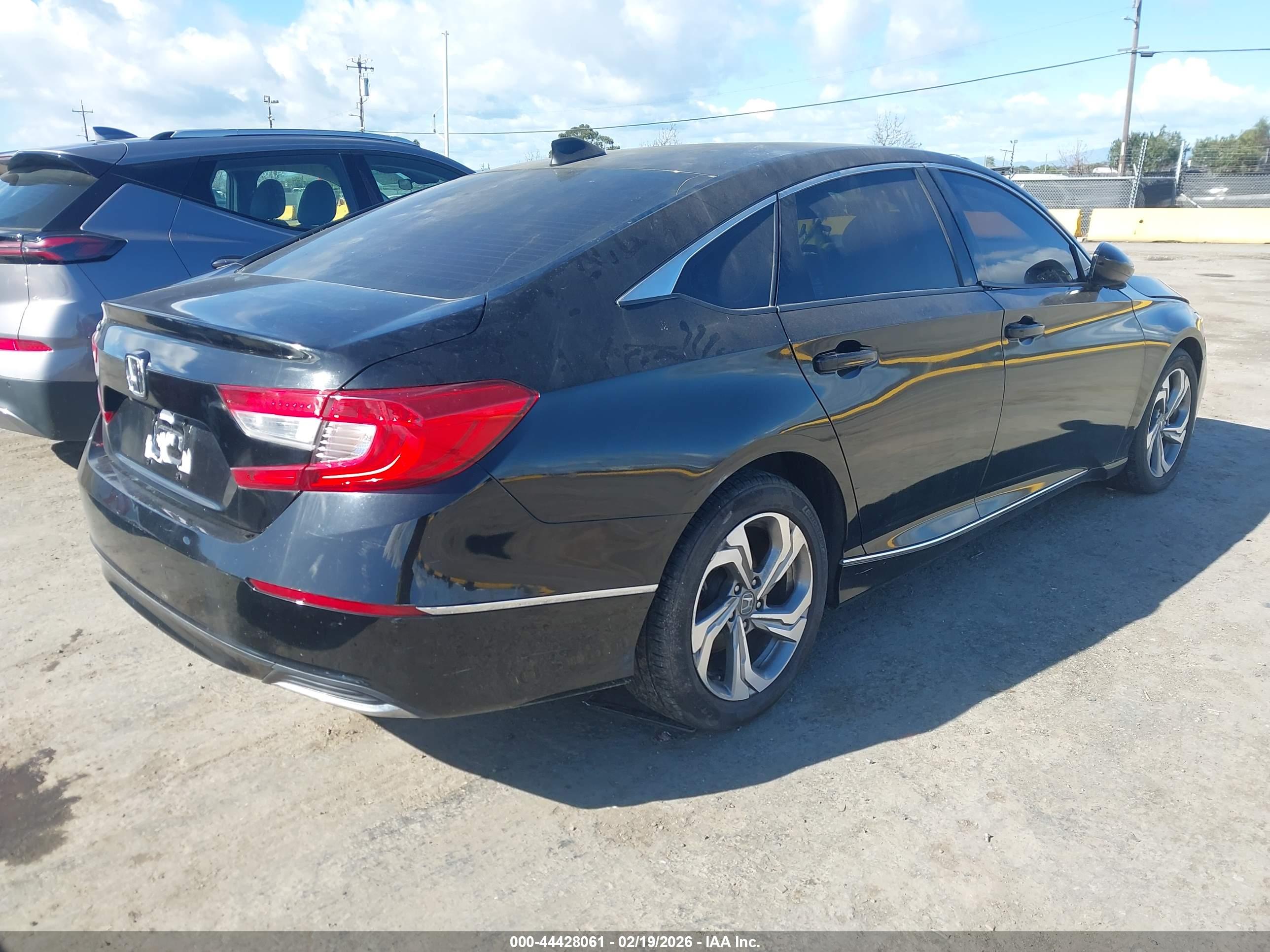 HONDA ACCORD image 4