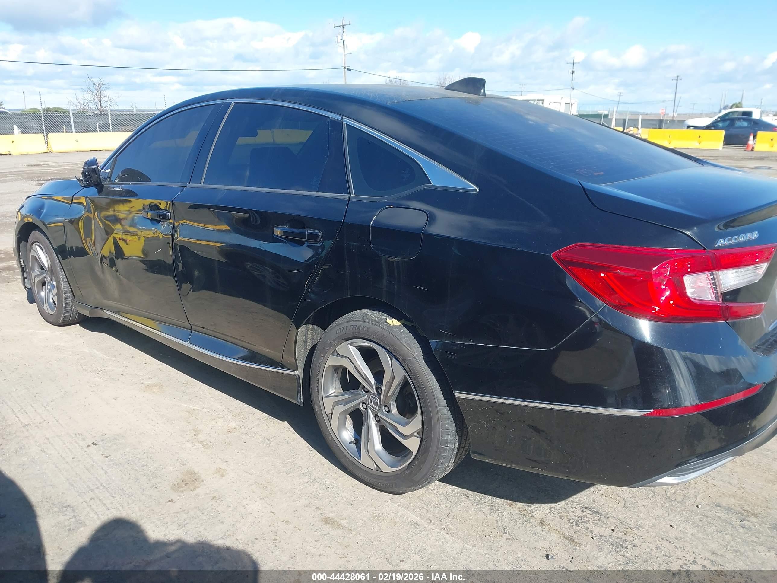 HONDA ACCORD image 6