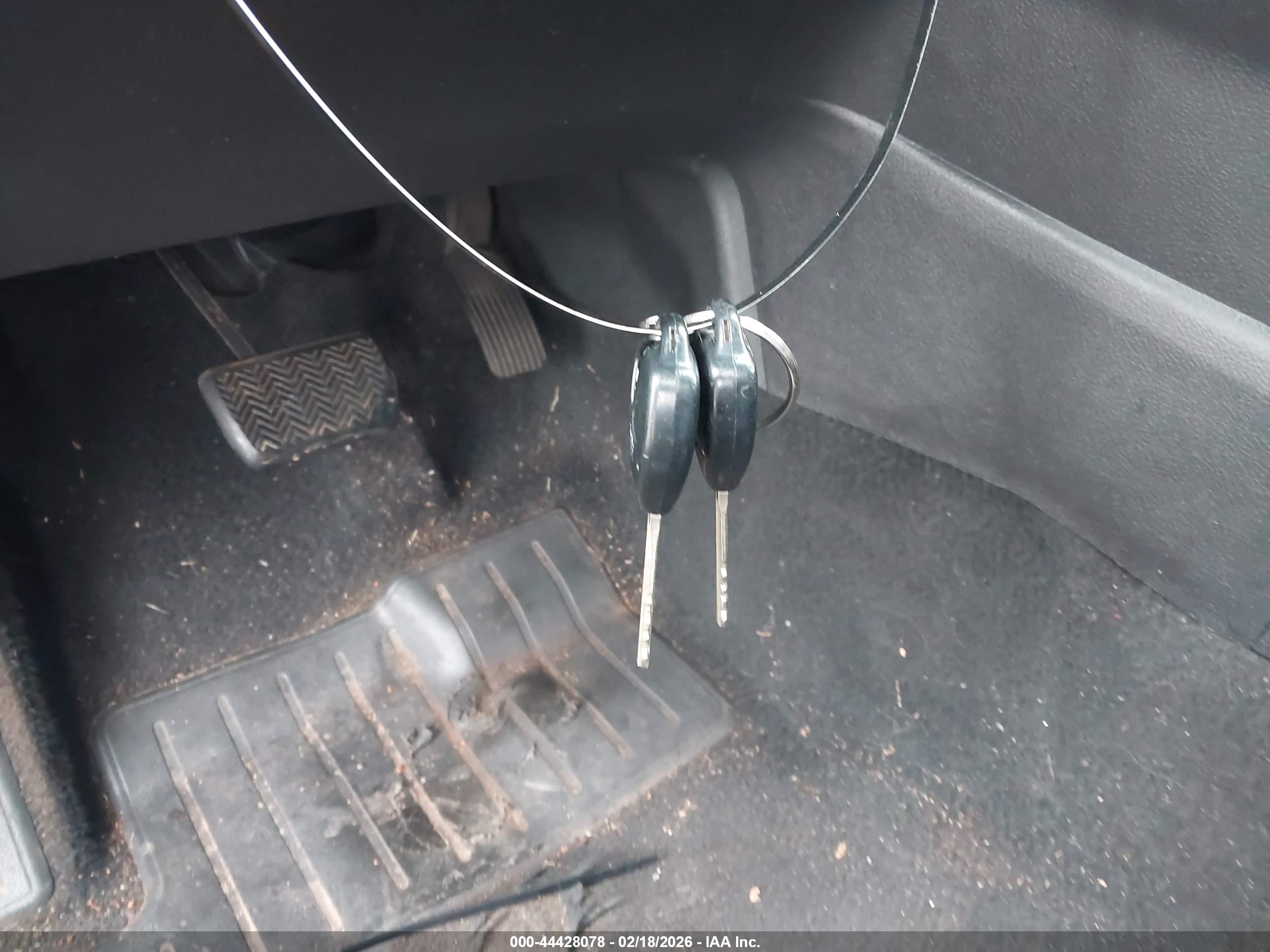 PONTIAC VIBE image 11