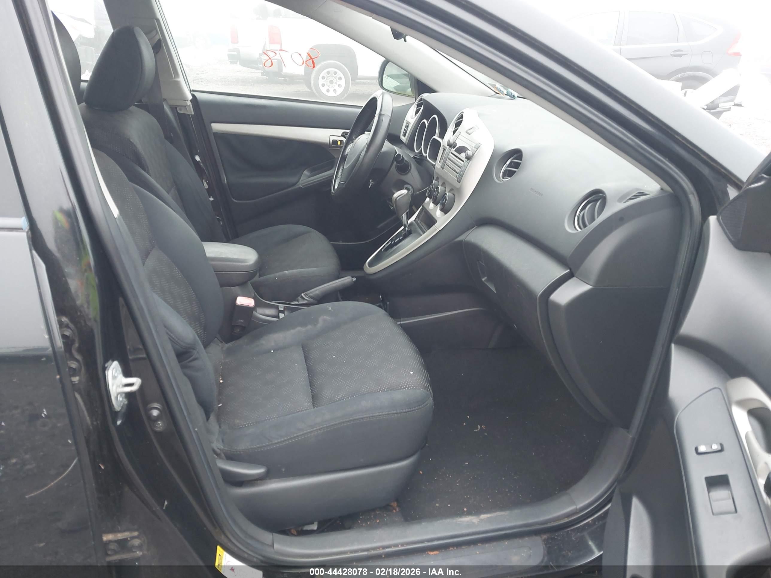 PONTIAC VIBE image 5
