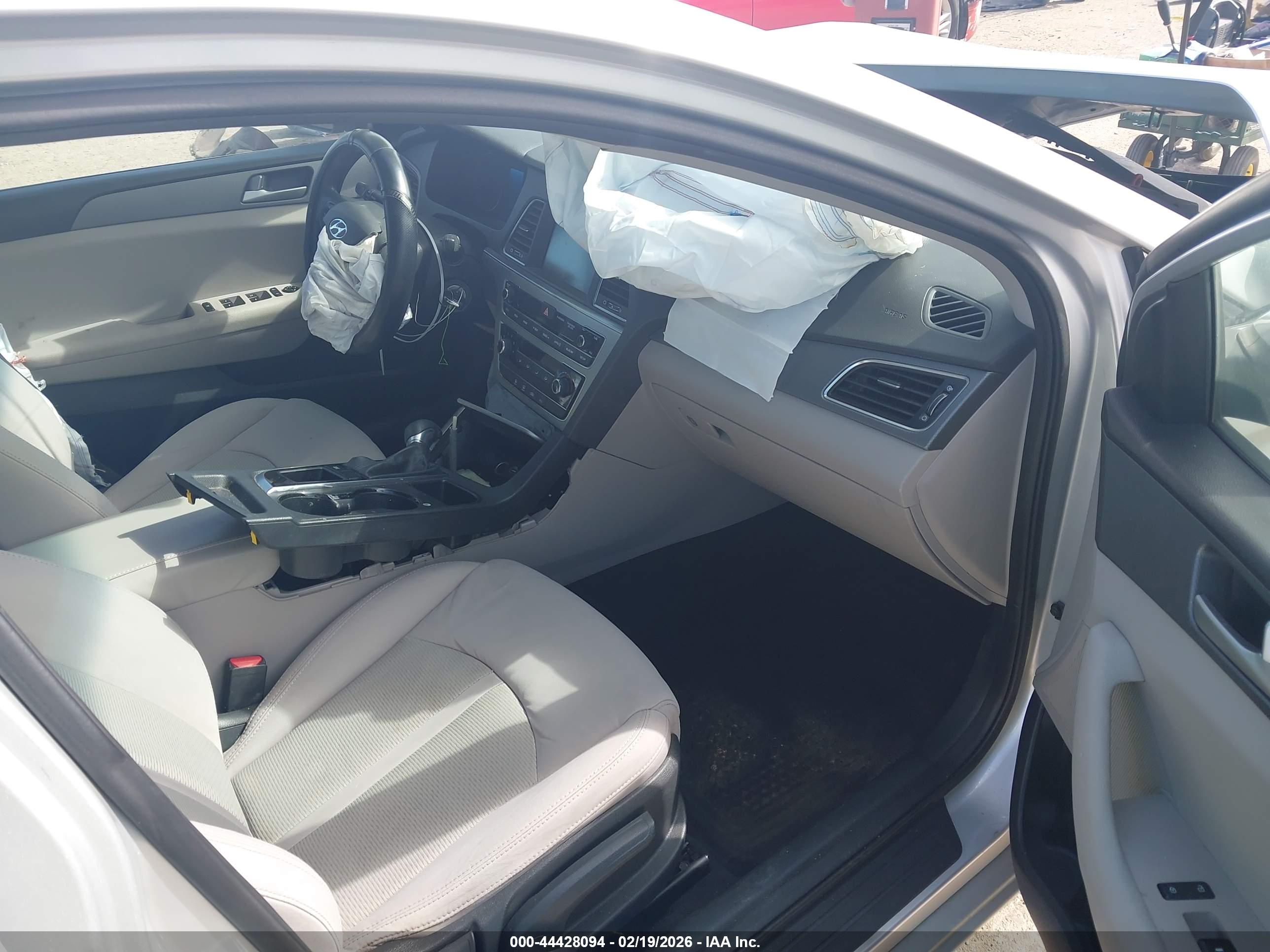 HYUNDAI SONATA image 5