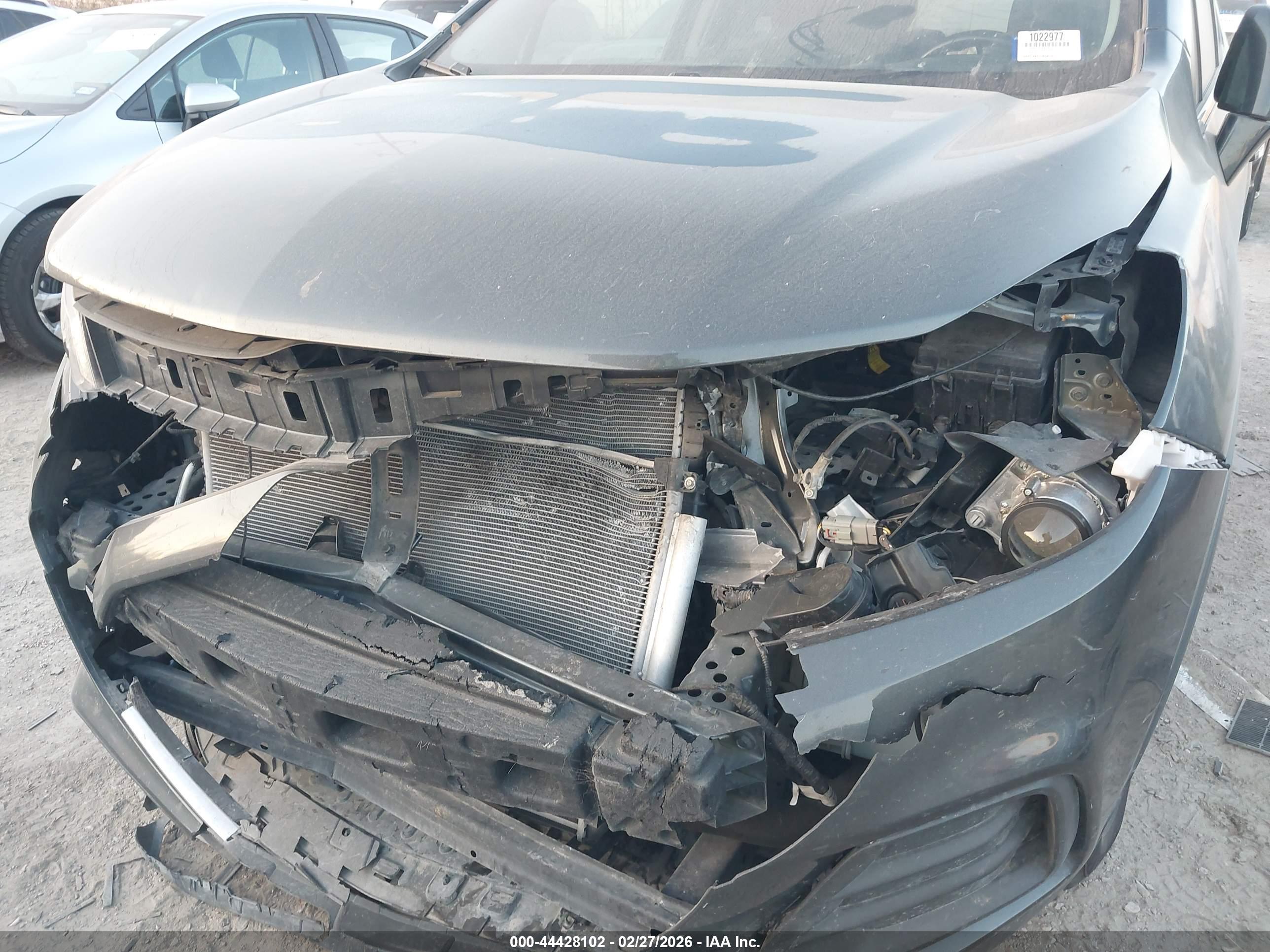 CHEVROLET TRAX image 6