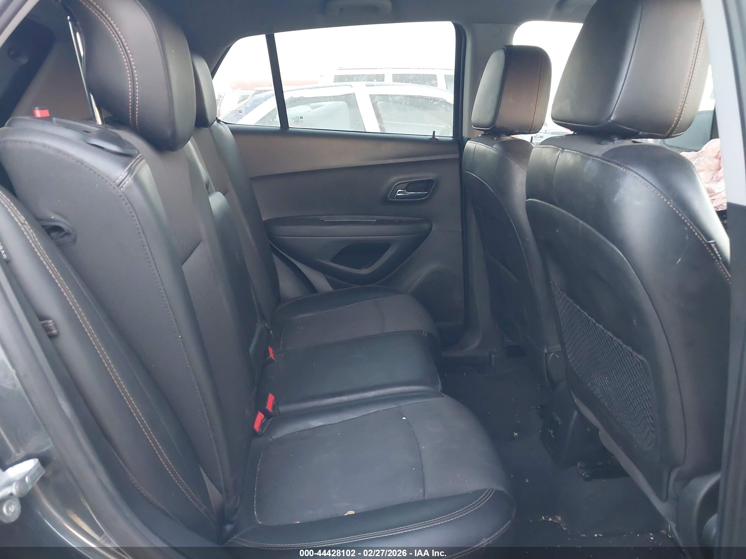 CHEVROLET TRAX image 8