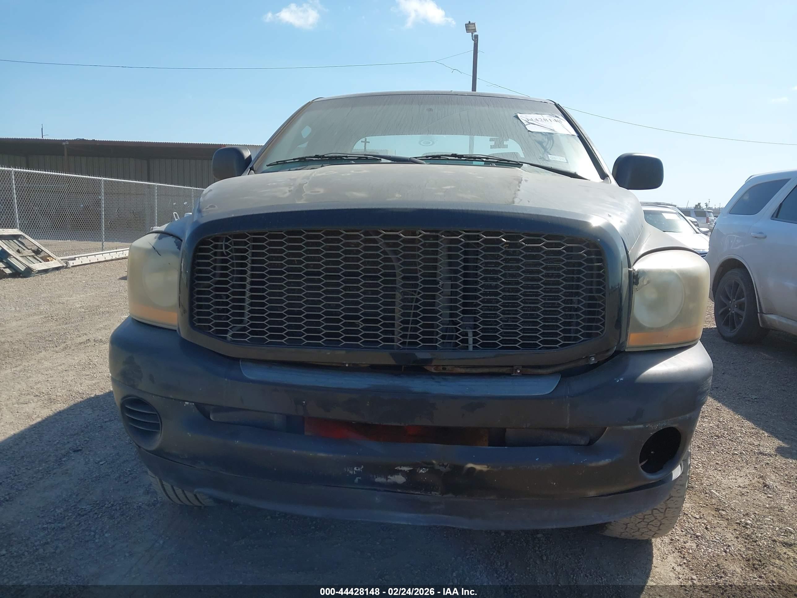 DODGE RAM image 6