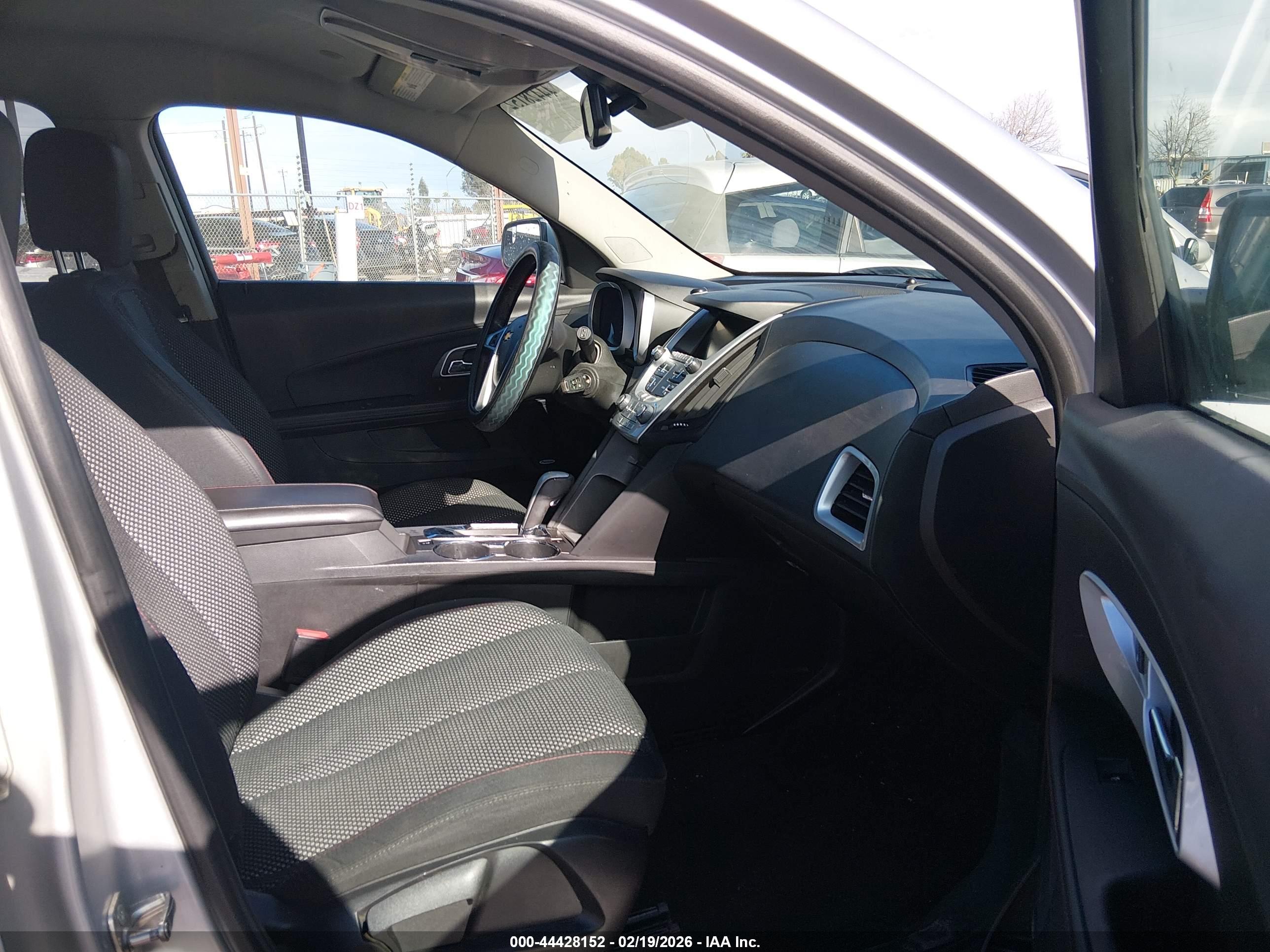 CHEVROLET EQUINOX image 5