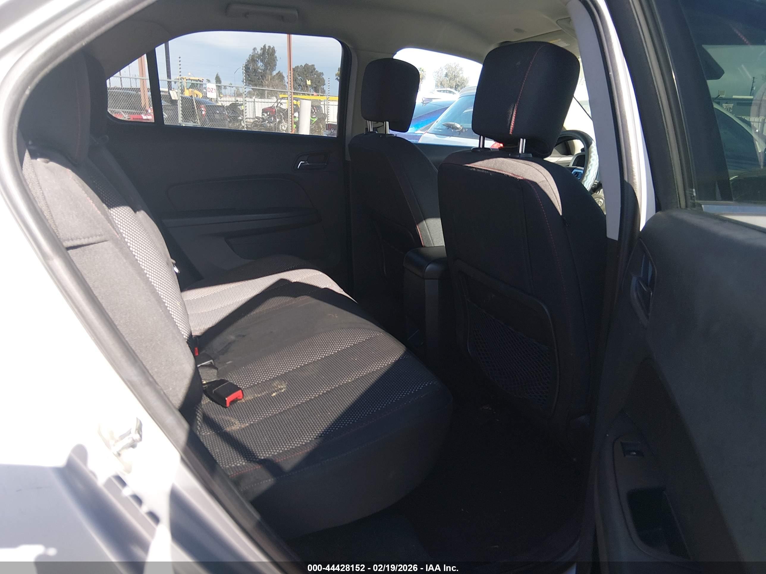 CHEVROLET EQUINOX image 8