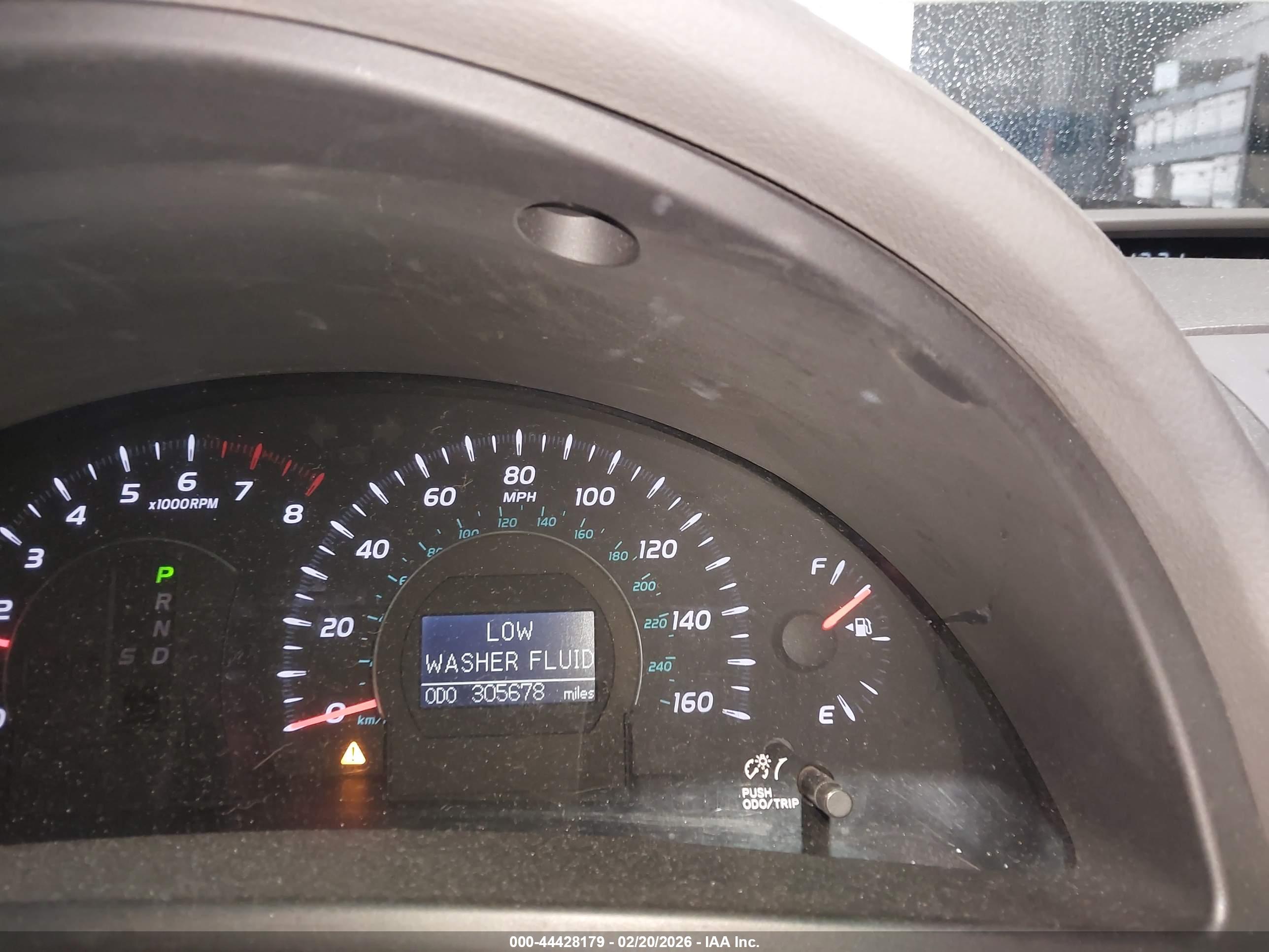 TOYOTA CAMRY image 7