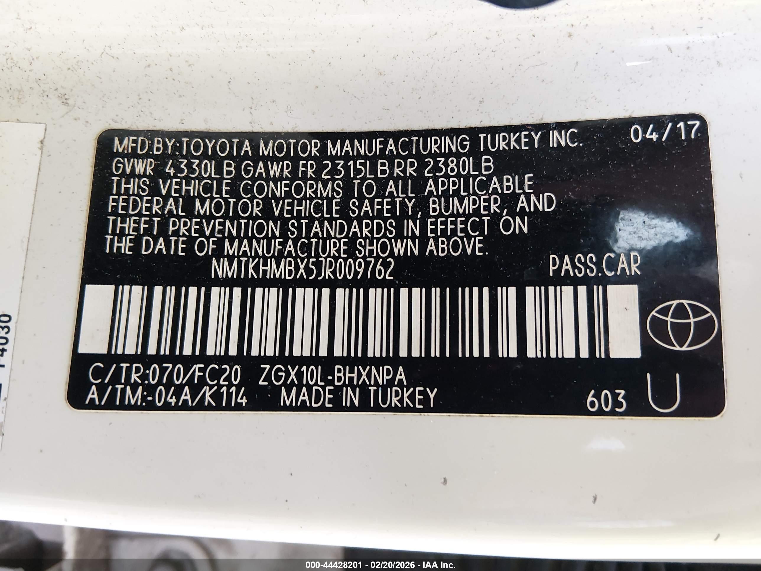 TOYOTA C-HR image 9