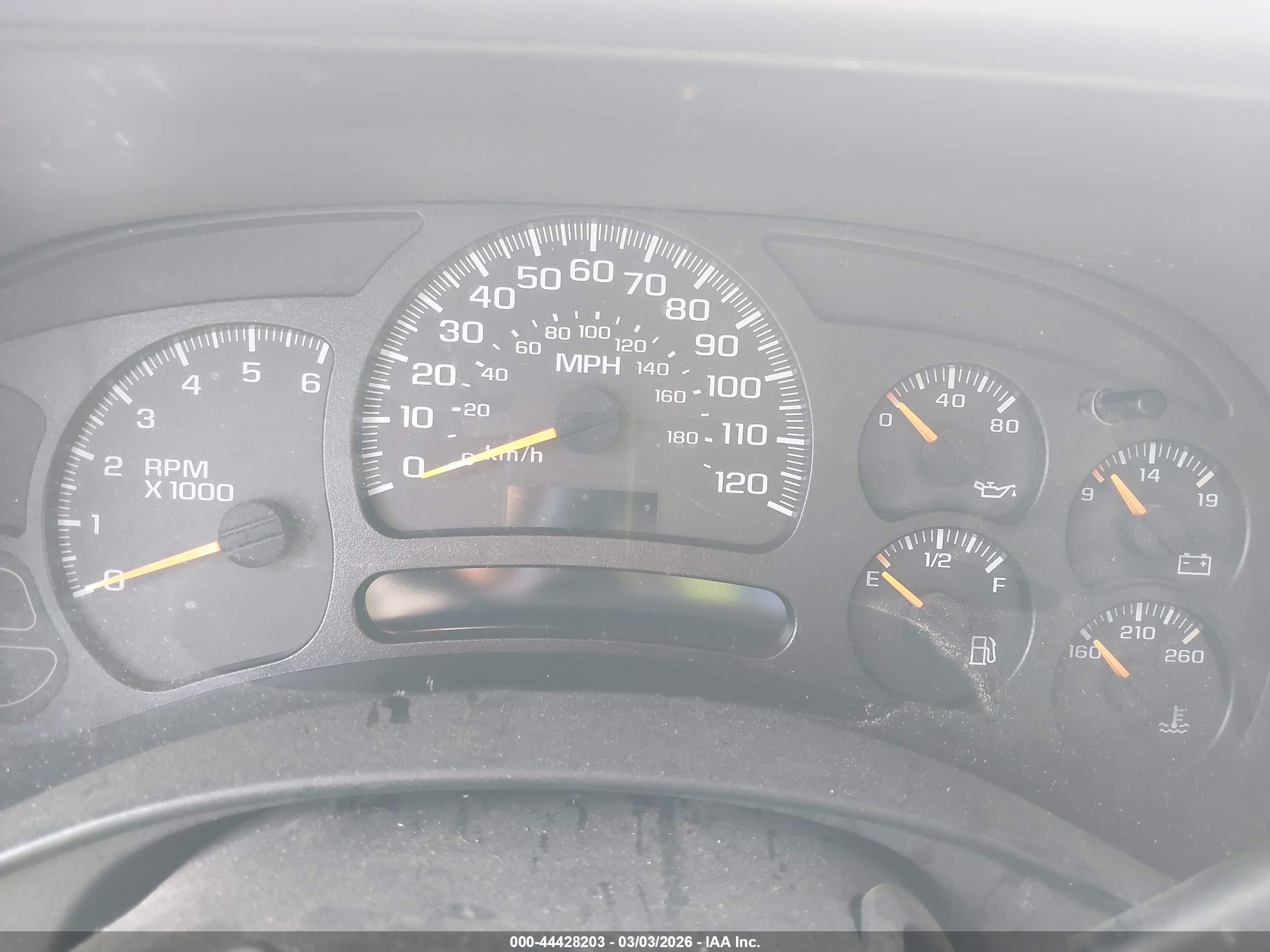 CHEVROLET SILVERADO image 7