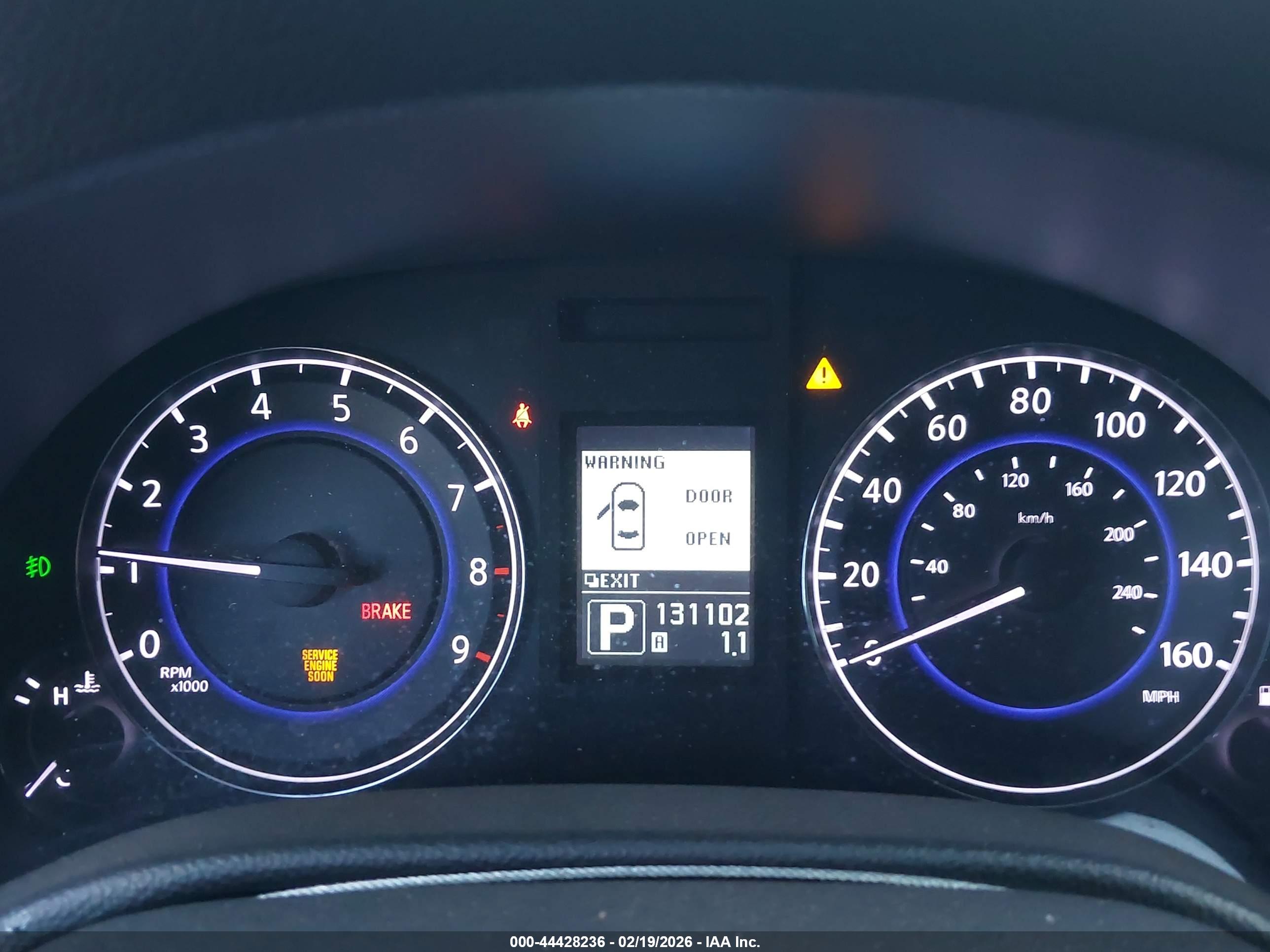 INFINITI G37 image 7