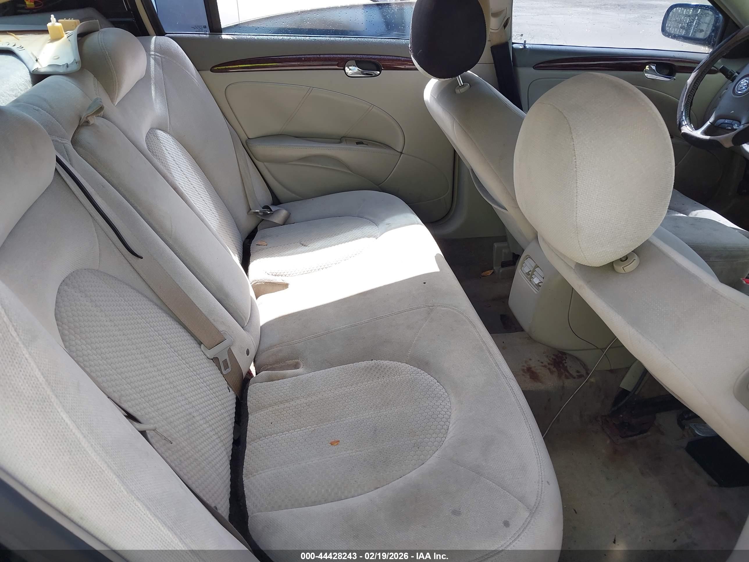 BUICK LUCERNE image 8