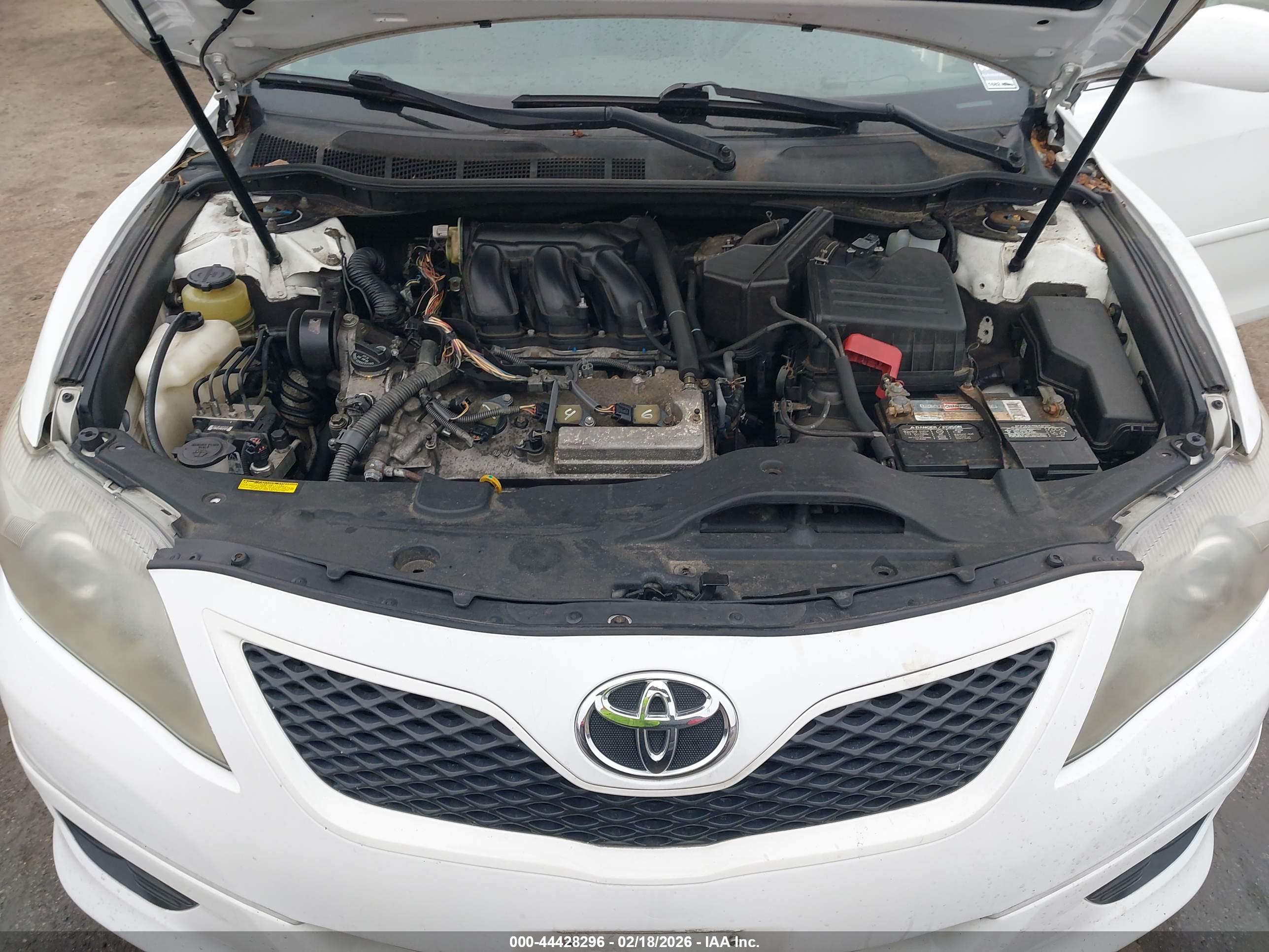TOYOTA CAMRY image 10