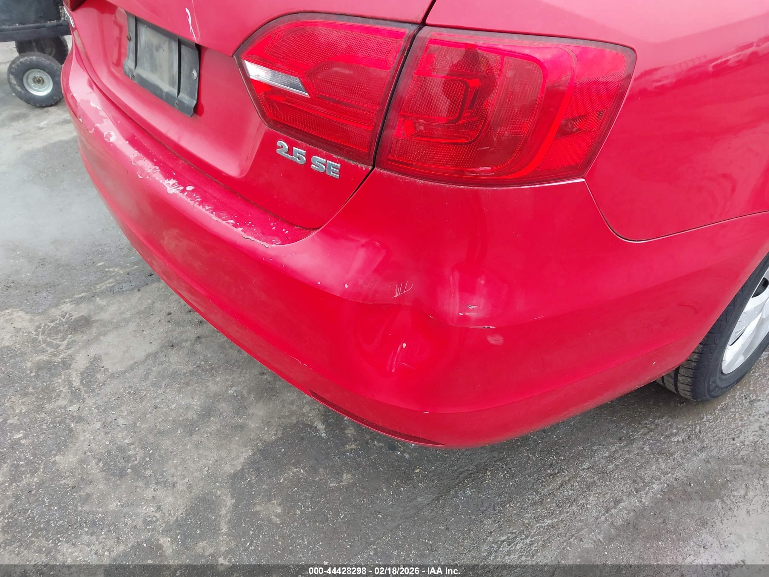 VOLKSWAGEN JETTA image 6