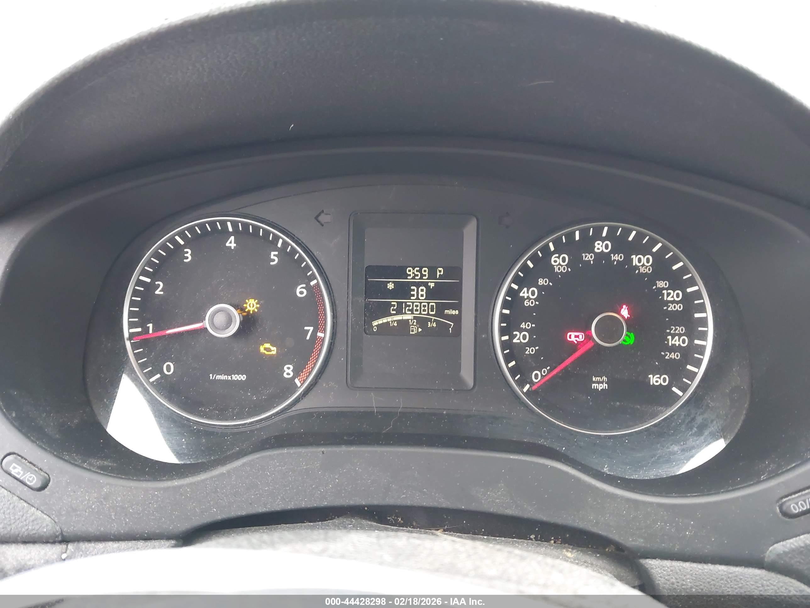 VOLKSWAGEN JETTA image 7