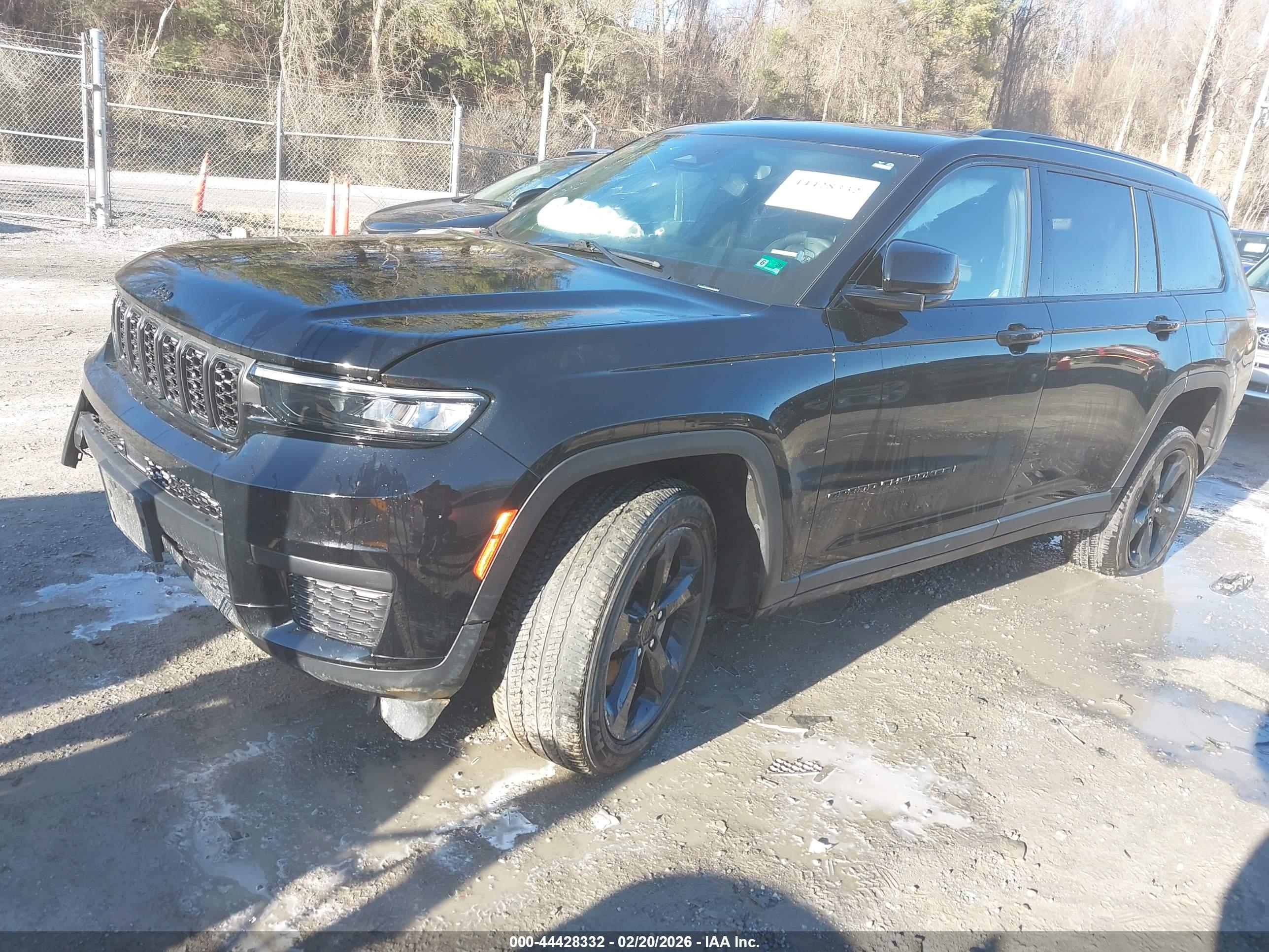 JEEP GRAND image 2