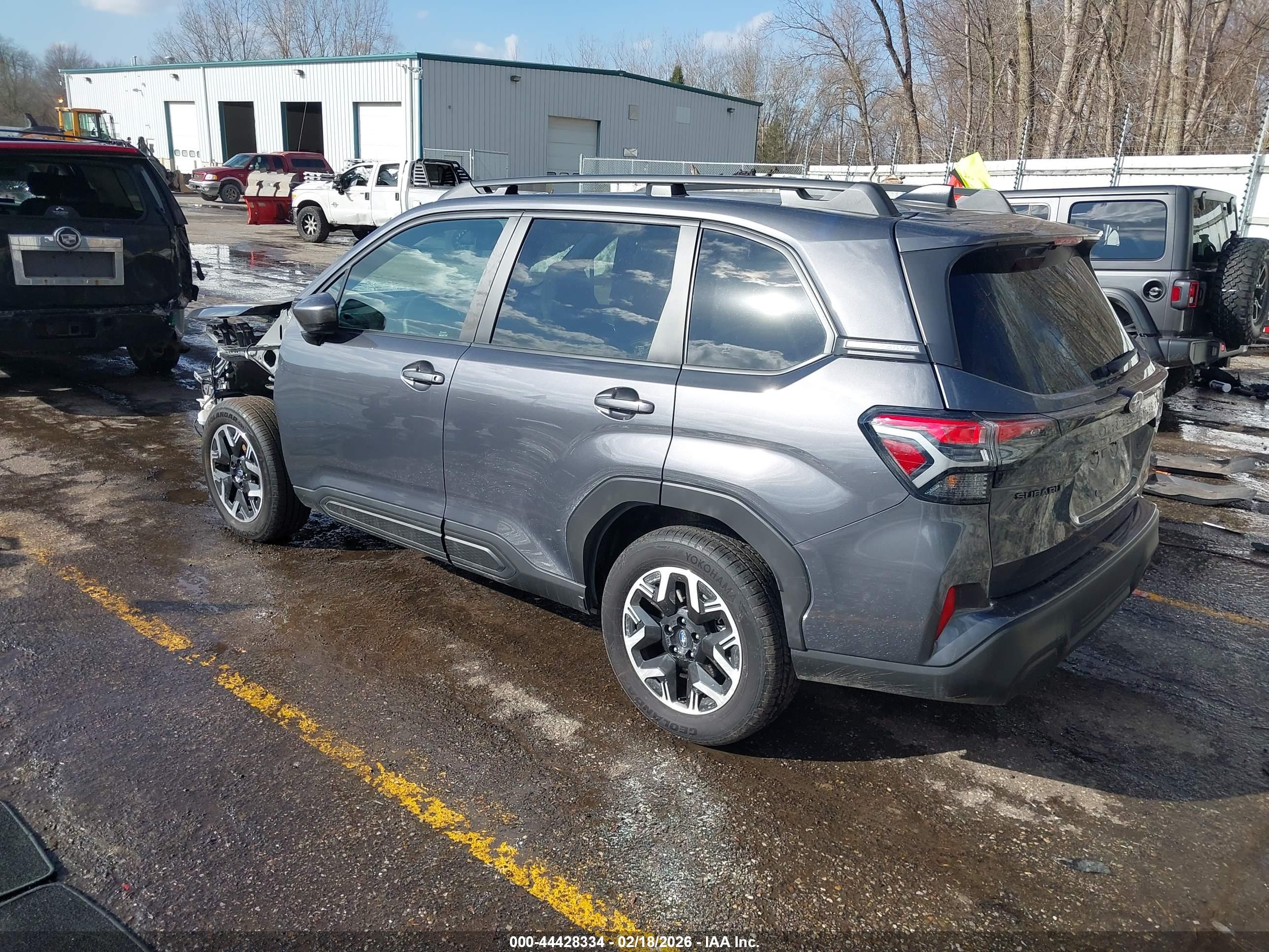 SUBARU FORESTER image 3