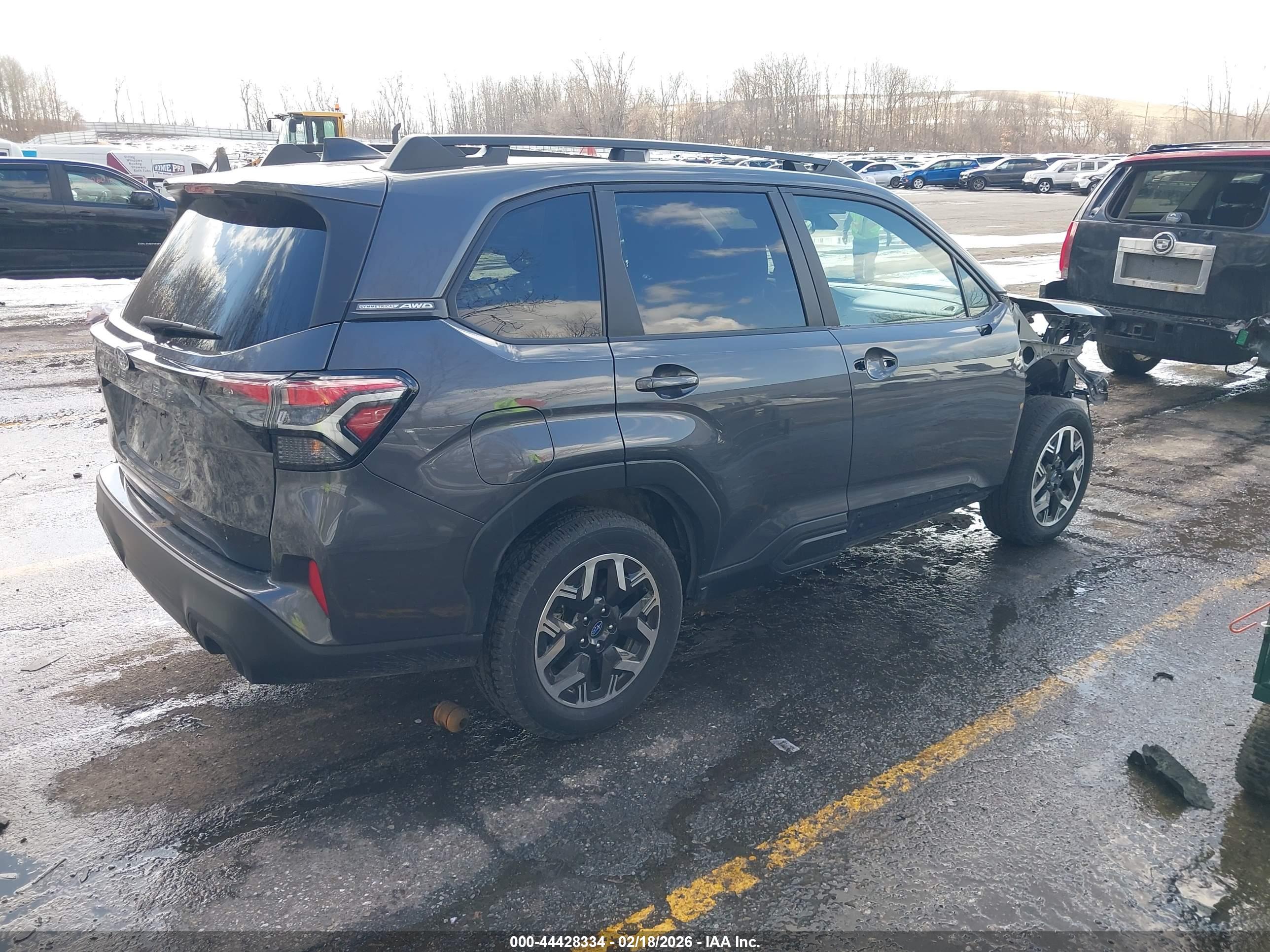SUBARU FORESTER image 4