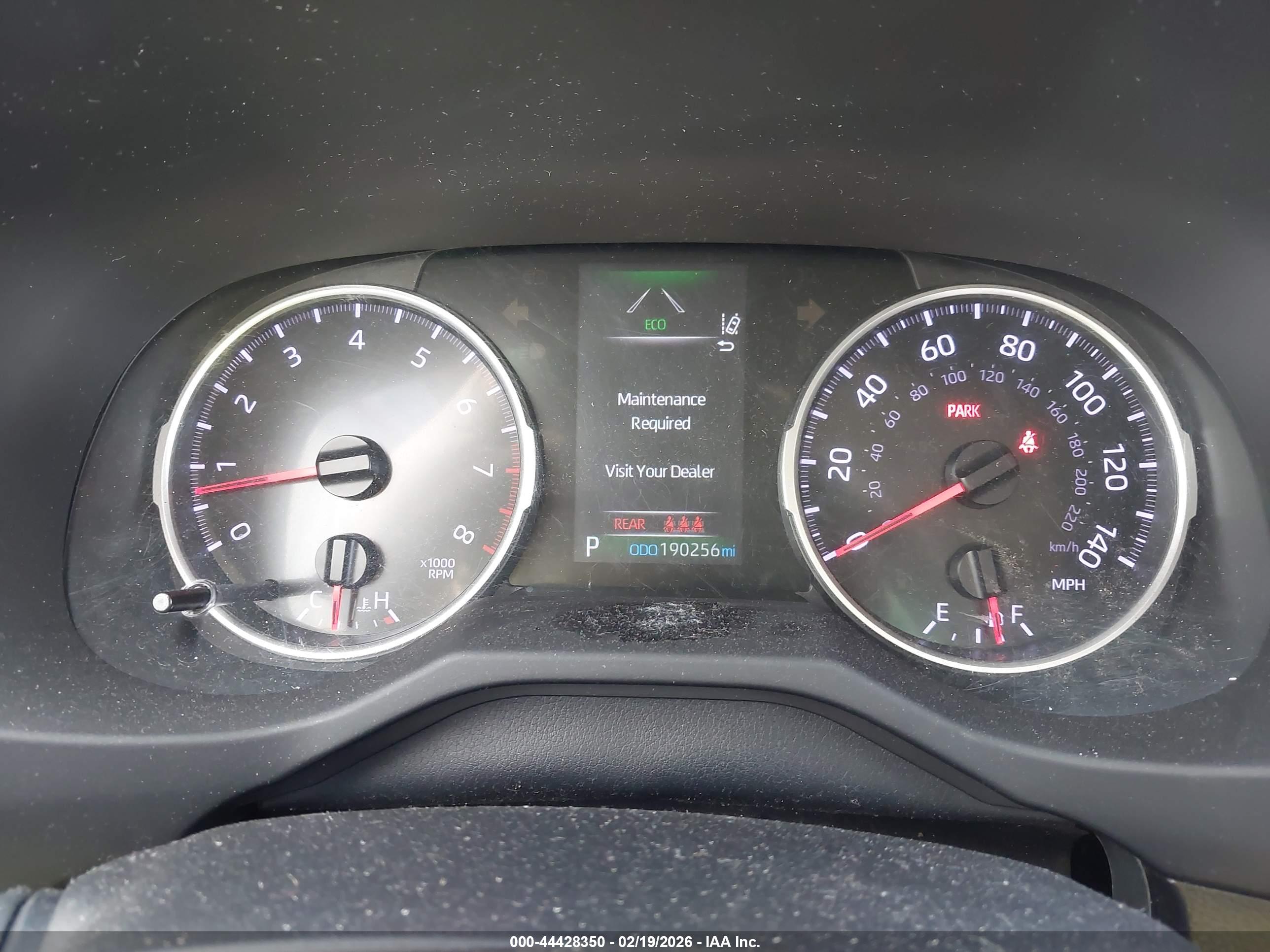 TOYOTA RAV4 image 7