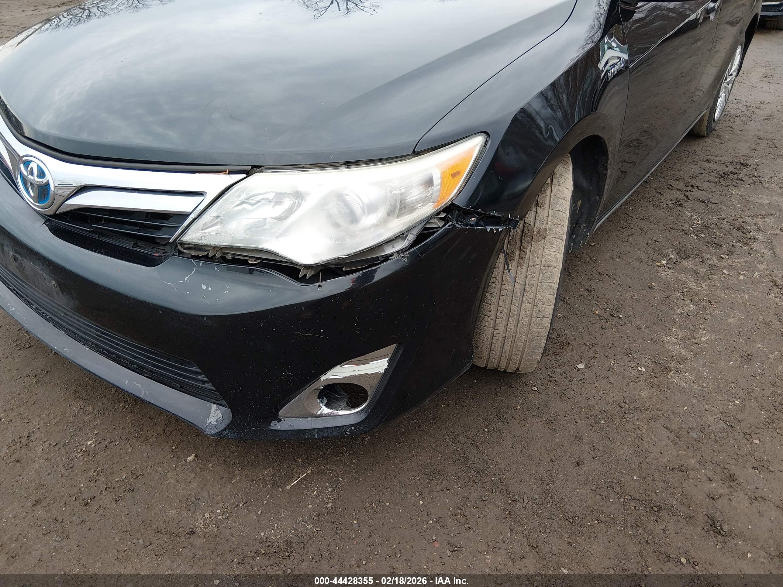 TOYOTA CAMRY image 6