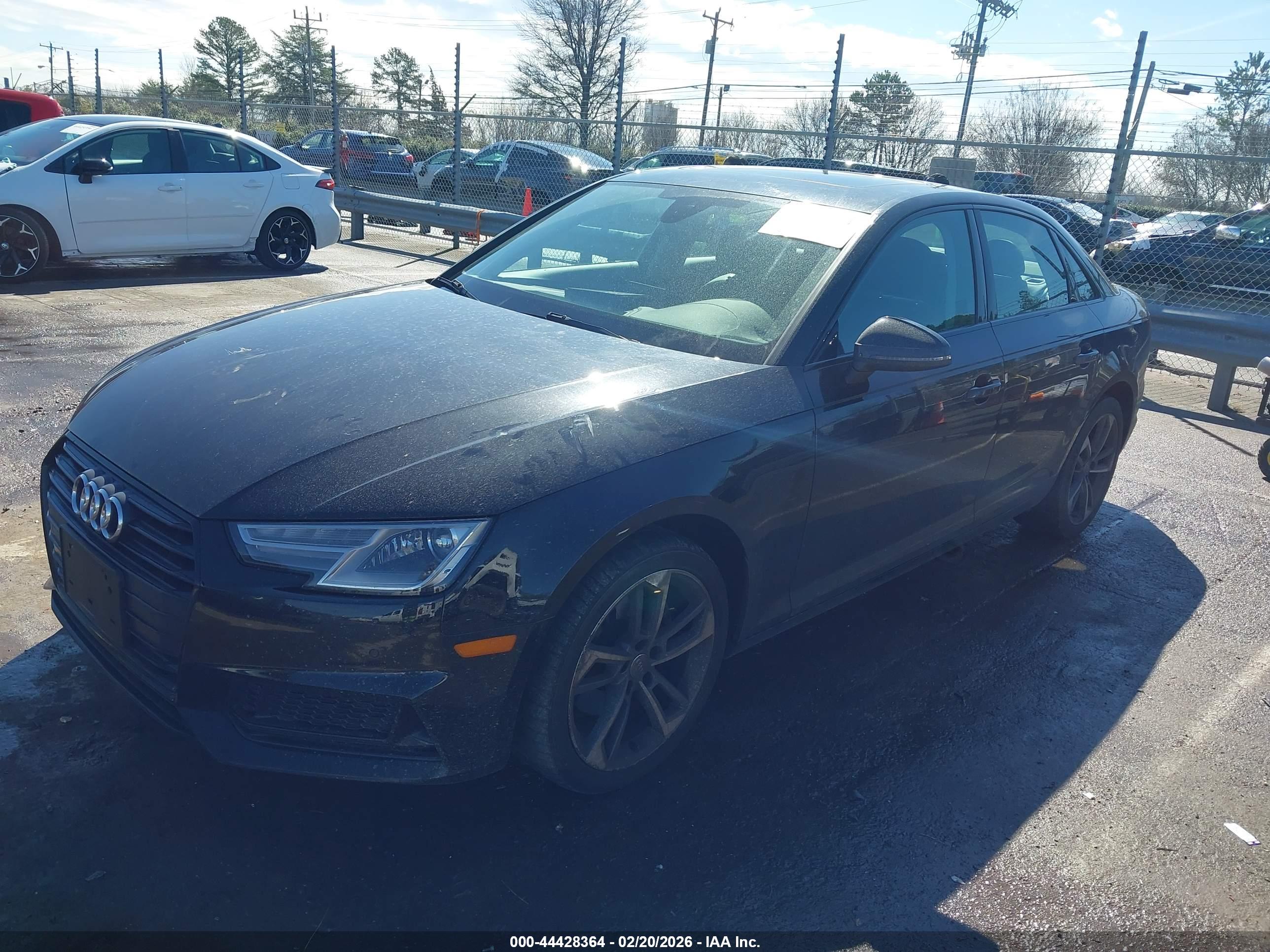 AUDI A4 image 2