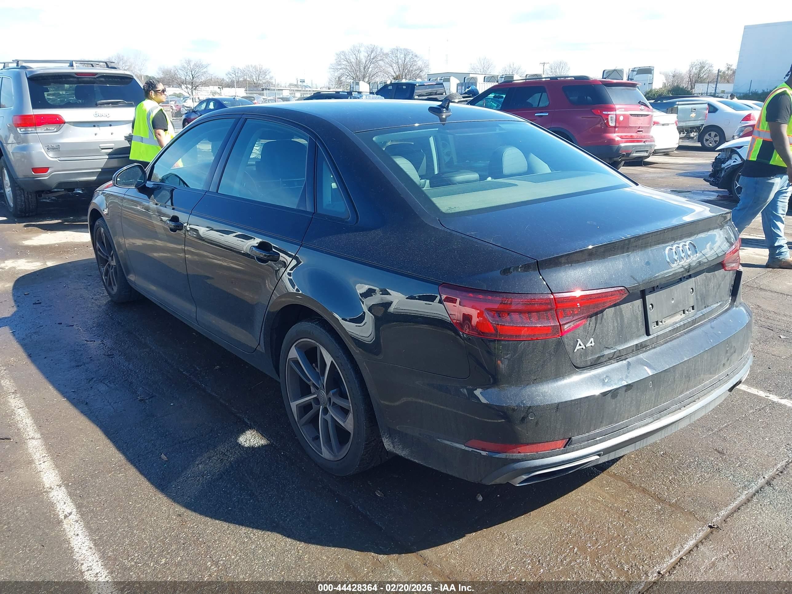 AUDI A4 image 3