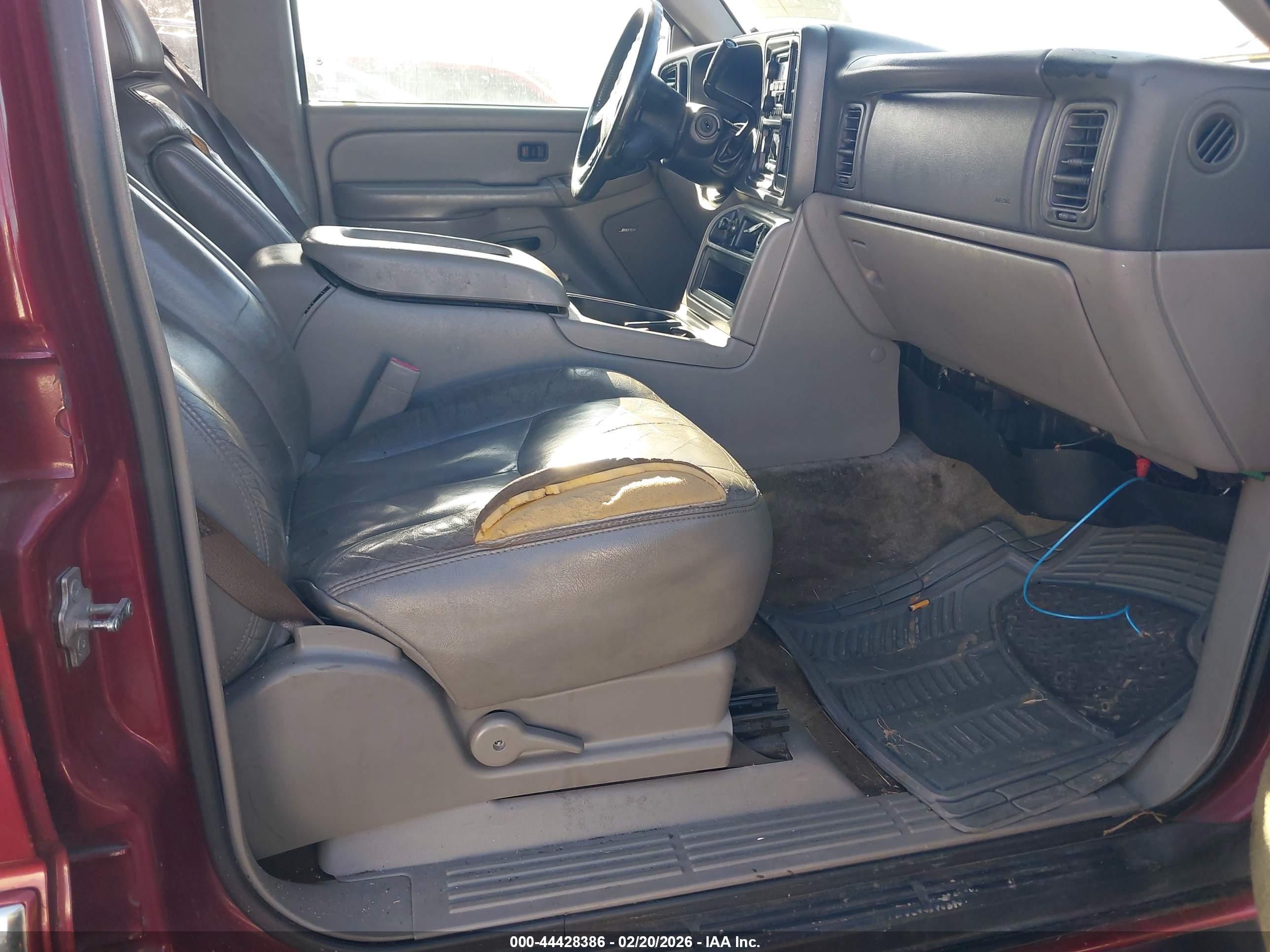 GMC YUKON image 5