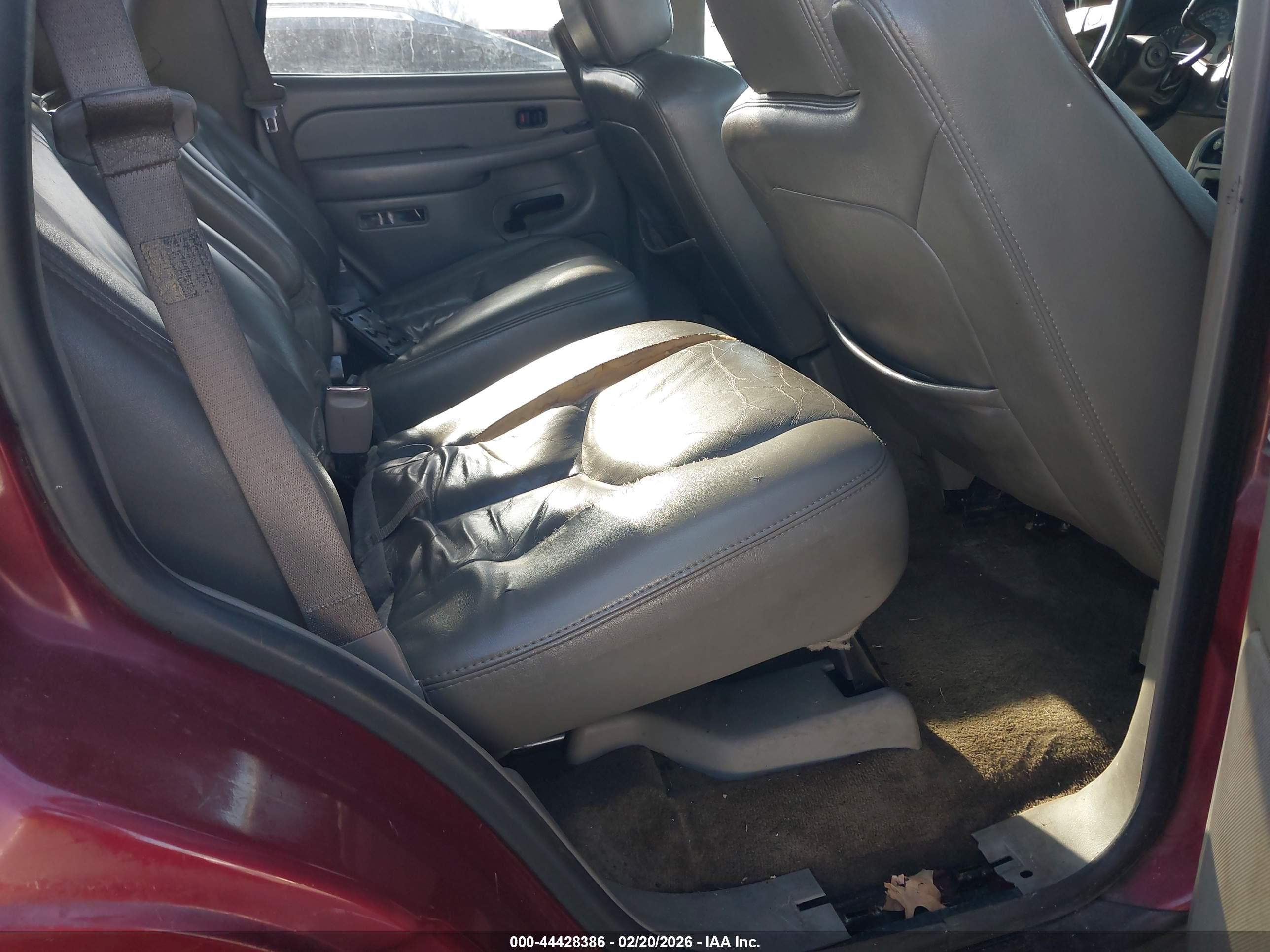 GMC YUKON image 8