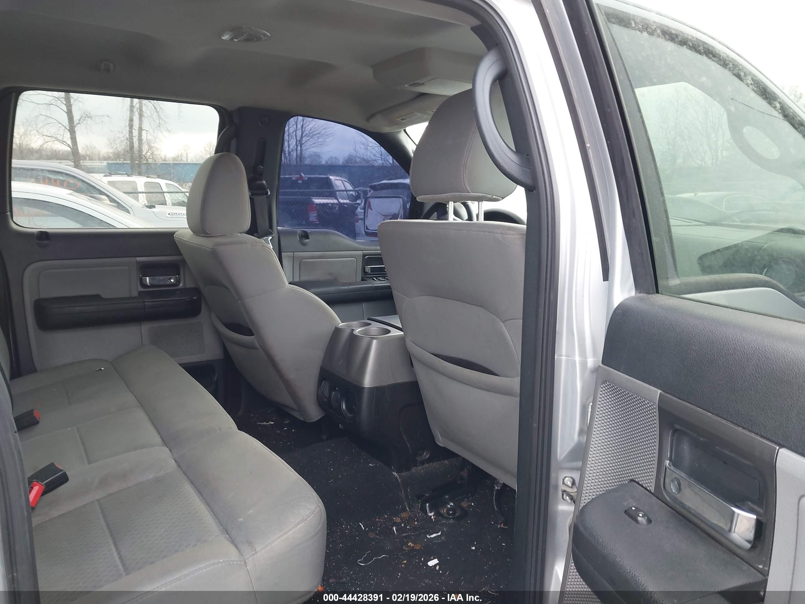 FORD F-150 image 8