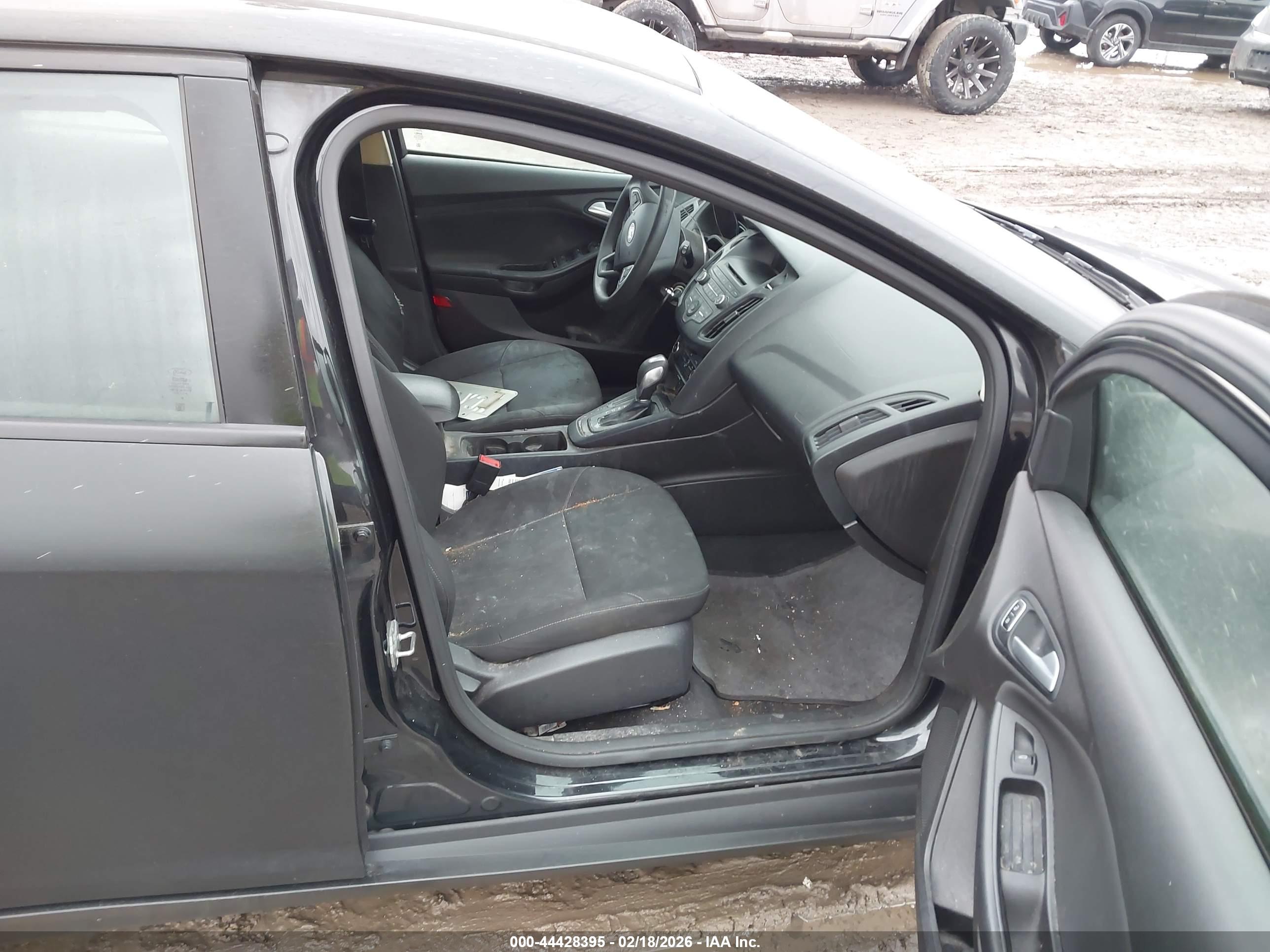 FORD FOCUS image 5