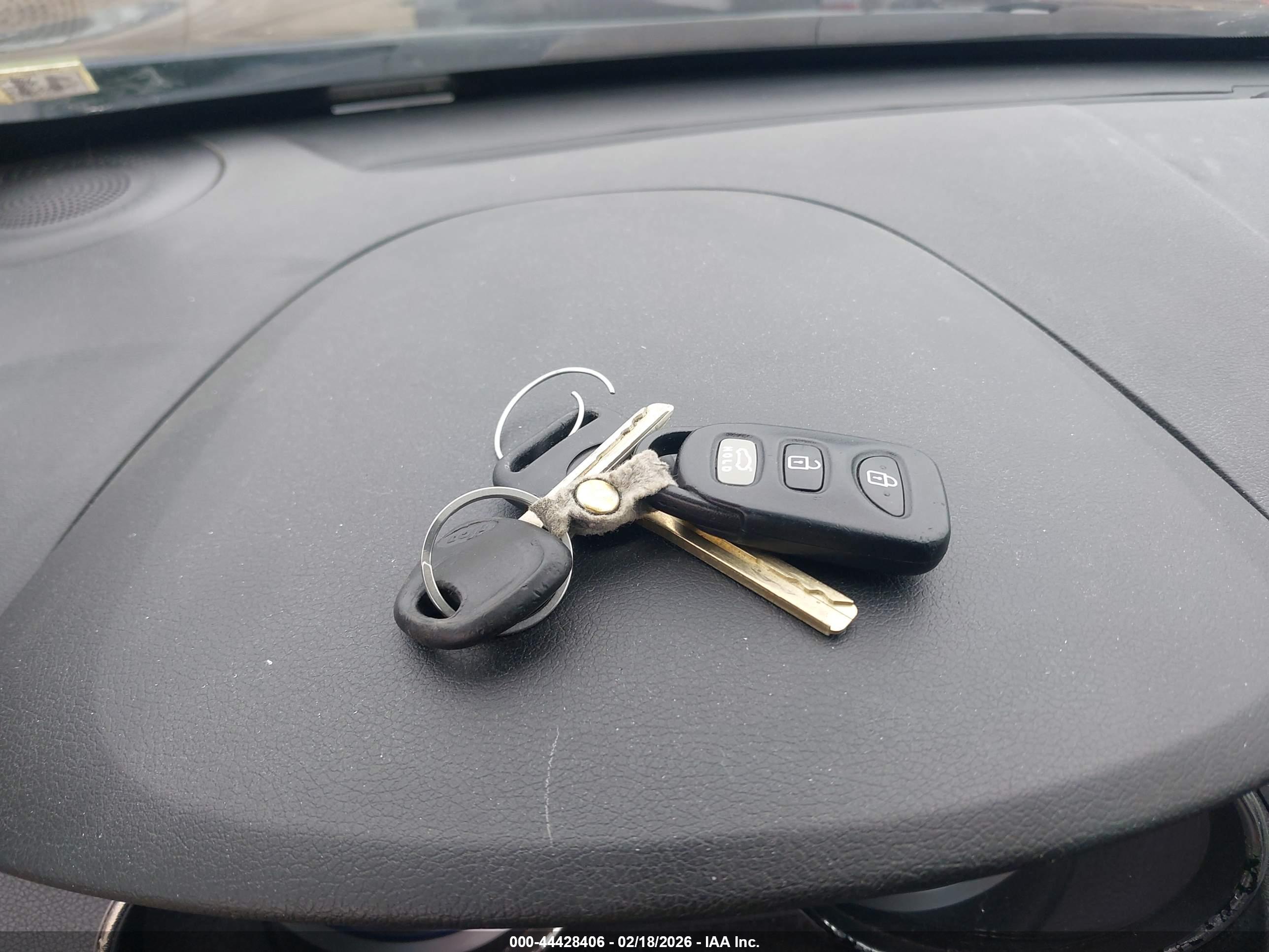 HYUNDAI SONATA image 11