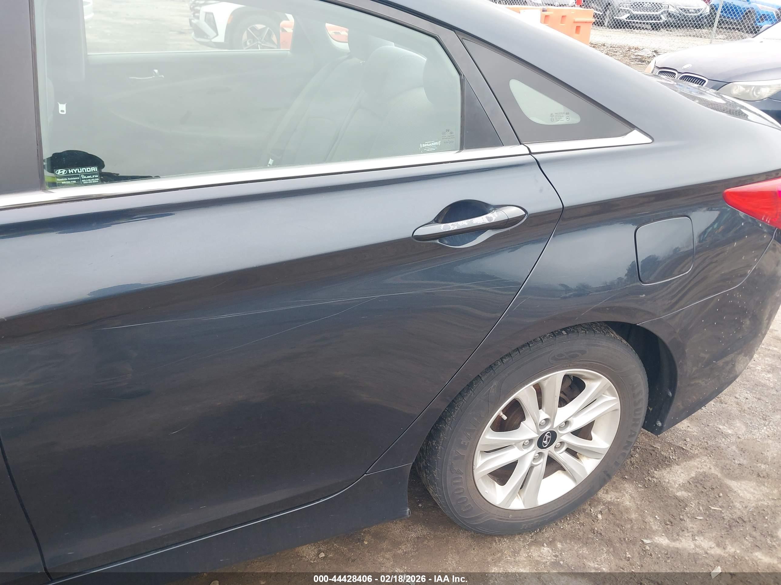 HYUNDAI SONATA image 6