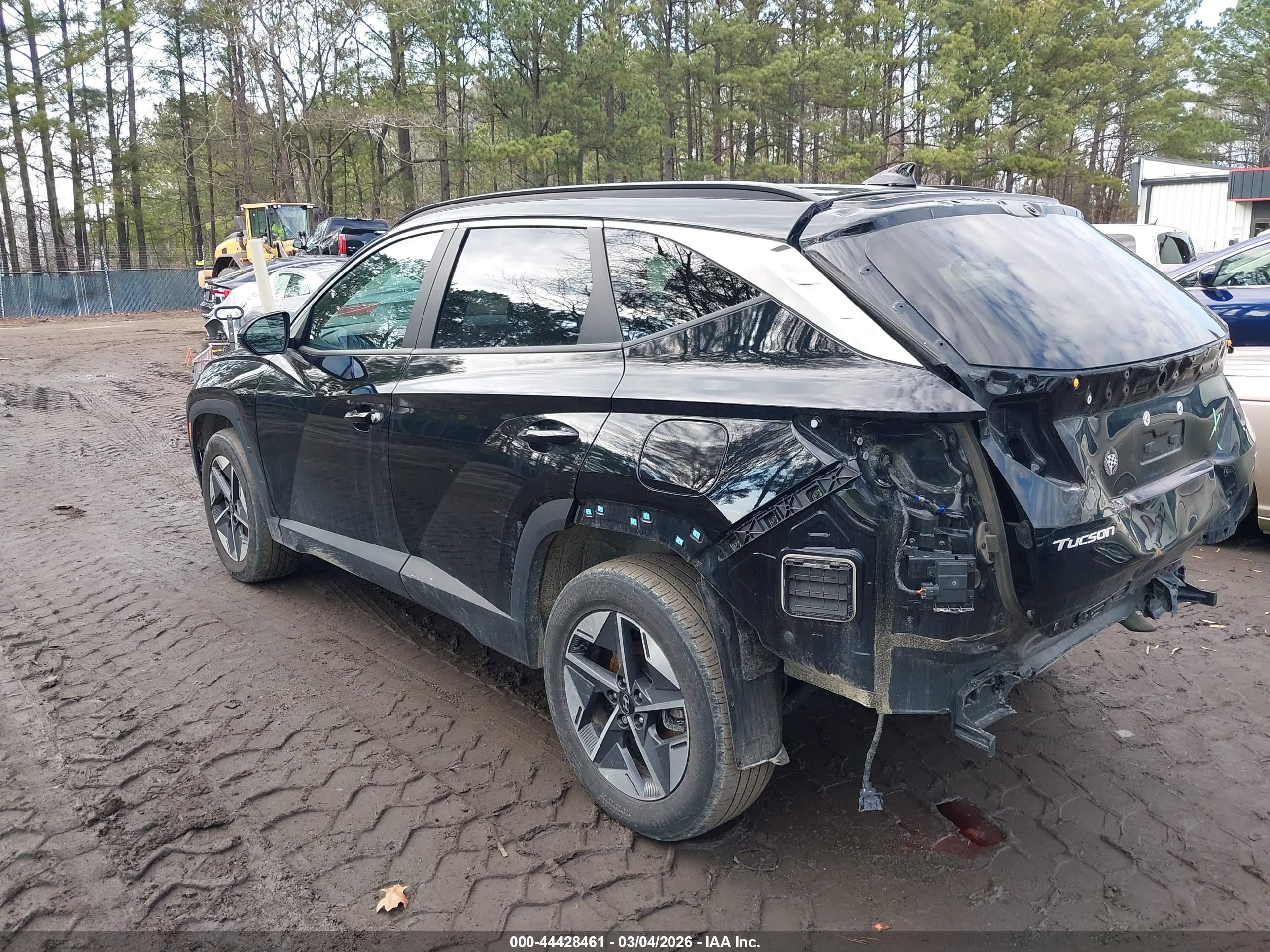HYUNDAI TUCSON image 3