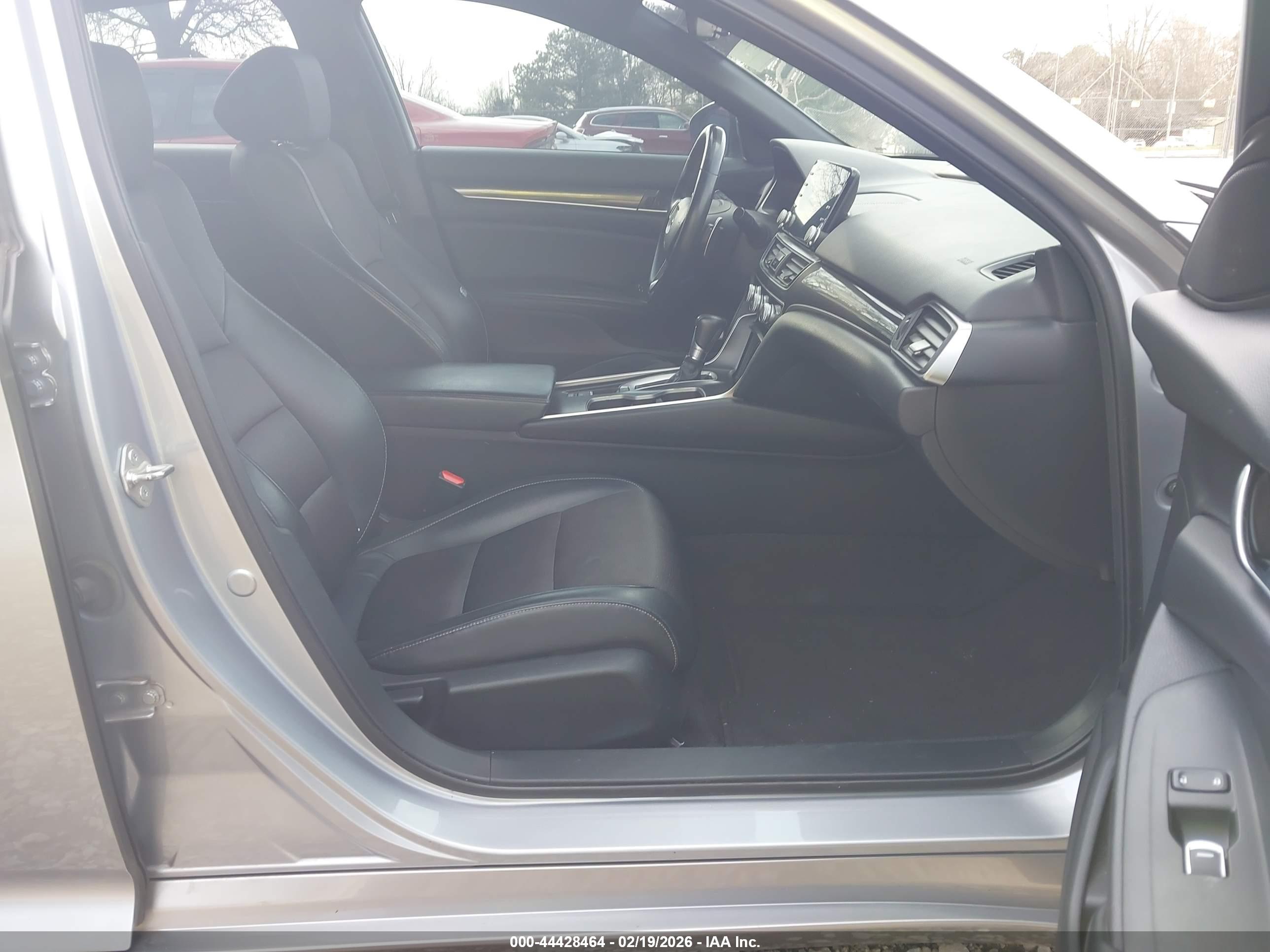 HONDA ACCORD image 5