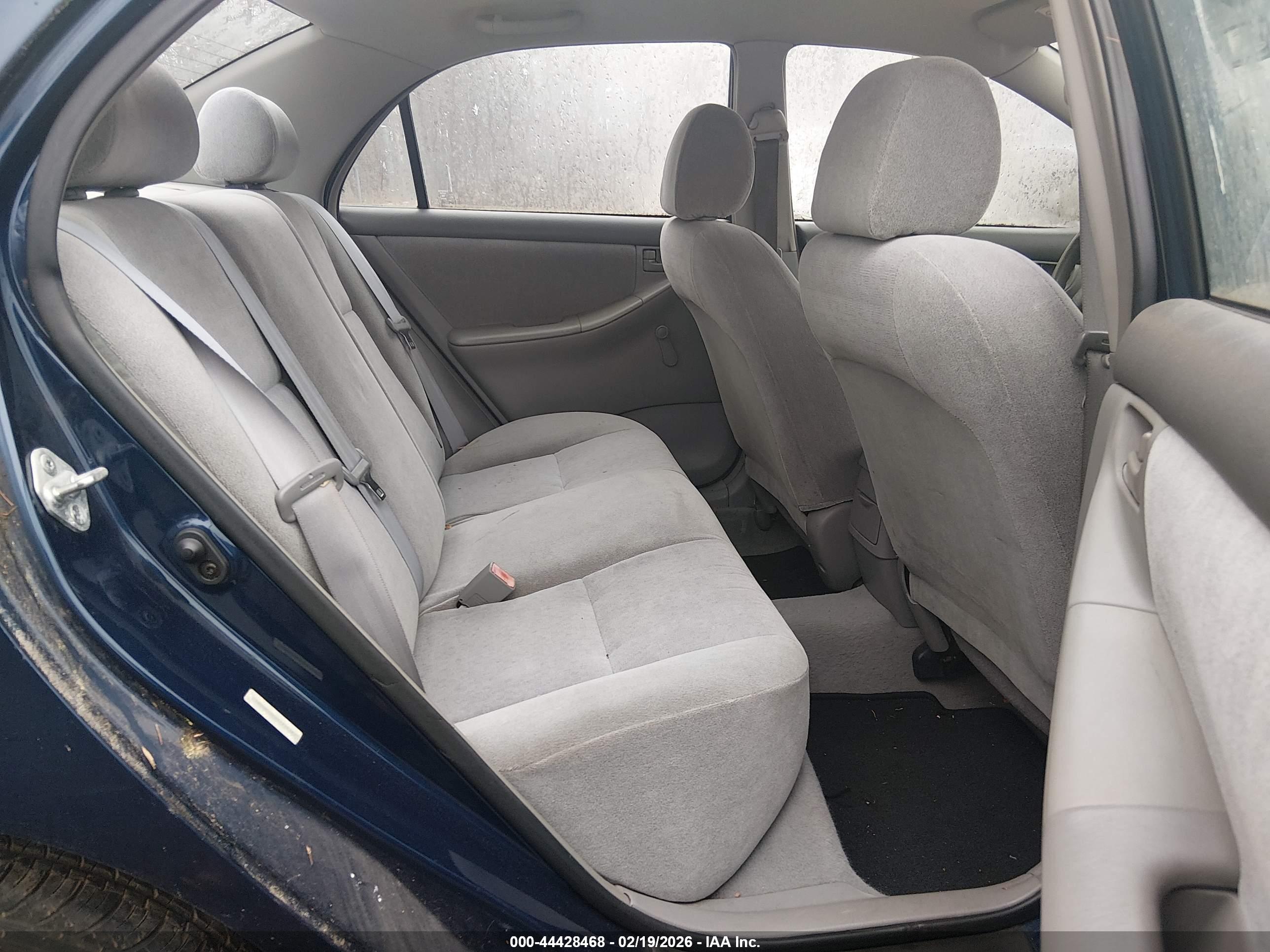 TOYOTA COROLLA image 8