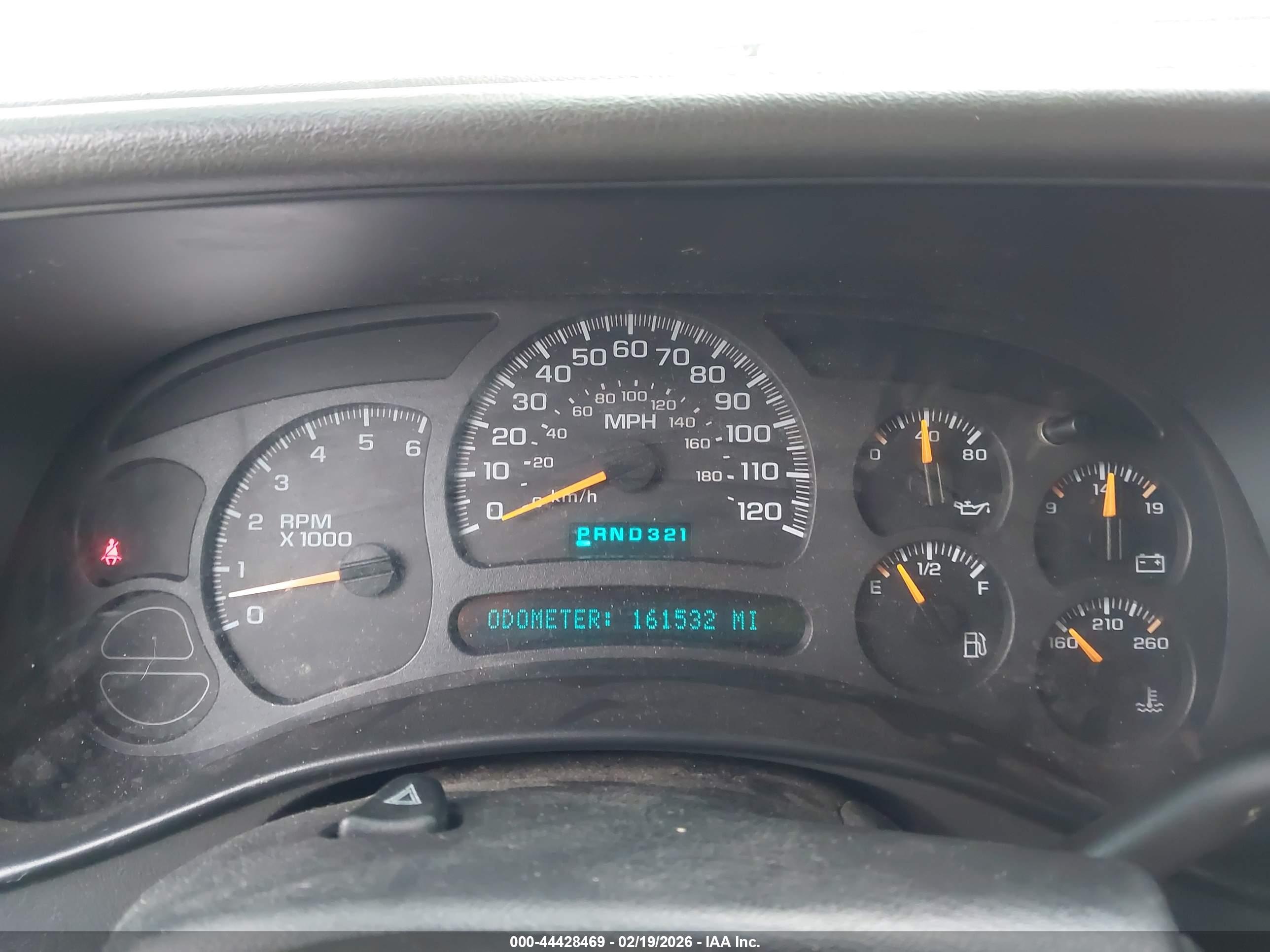 CHEVROLET SUBURBAN image 7