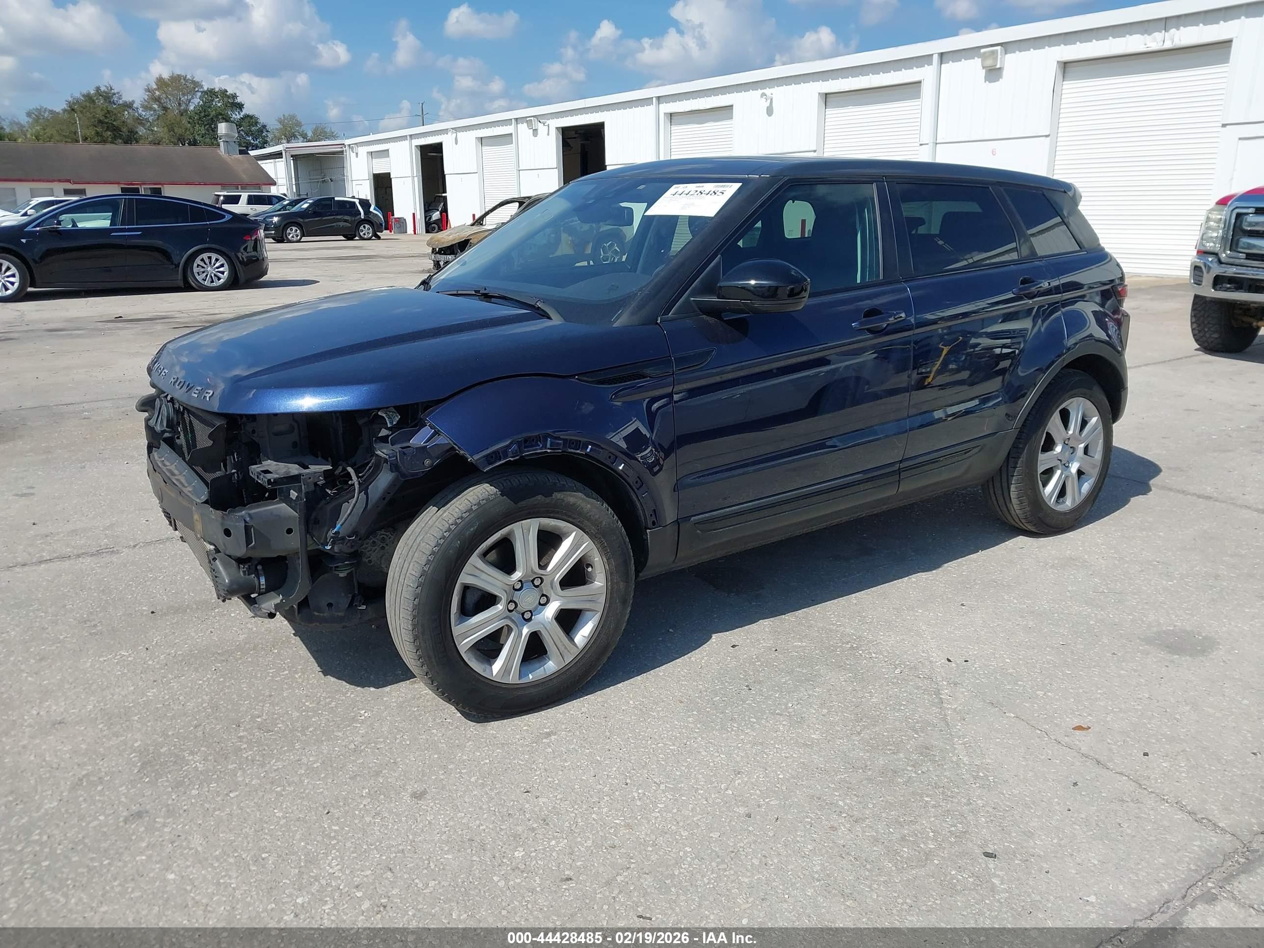 LAND ROVER image 2