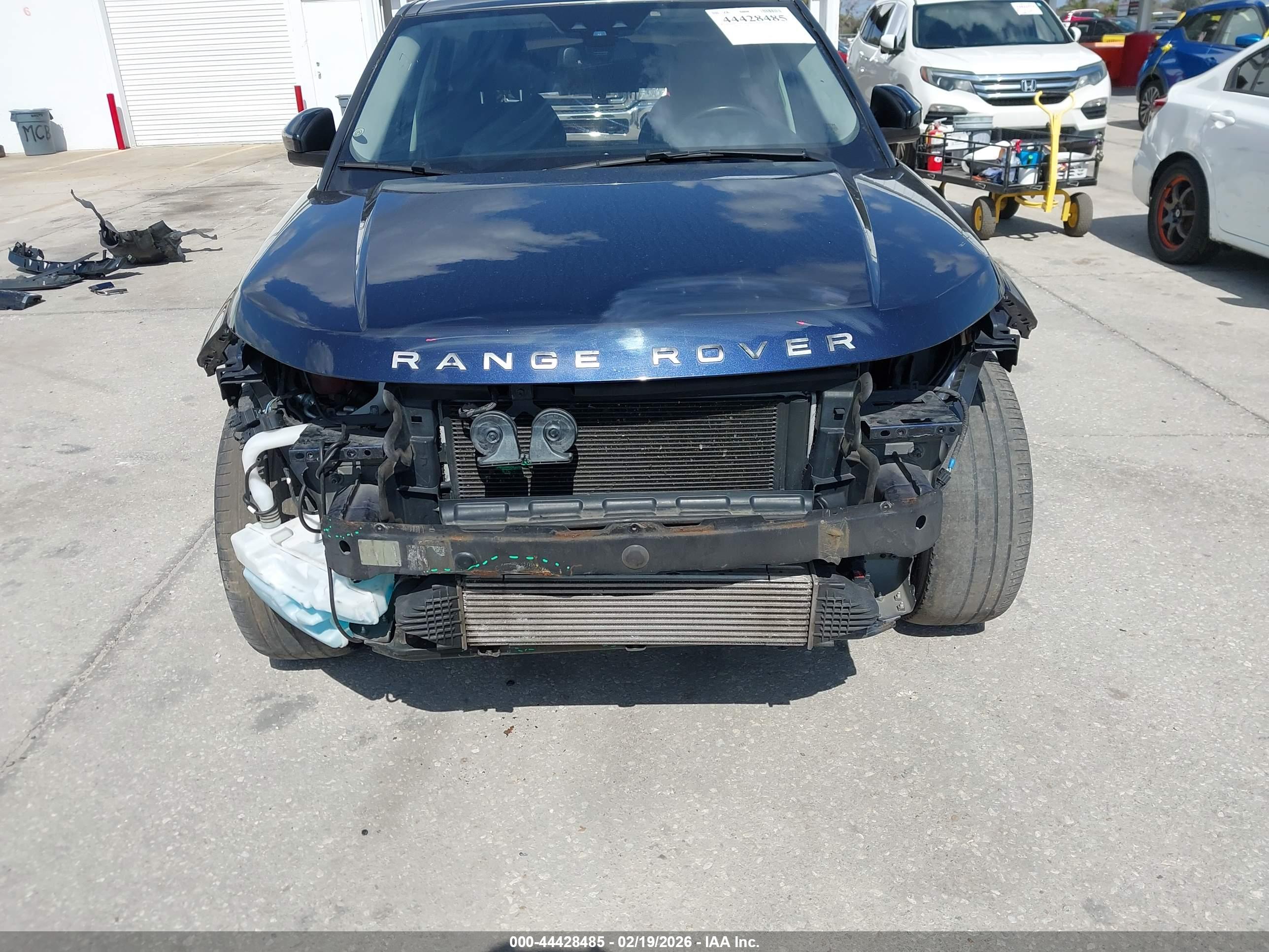 LAND ROVER image 6