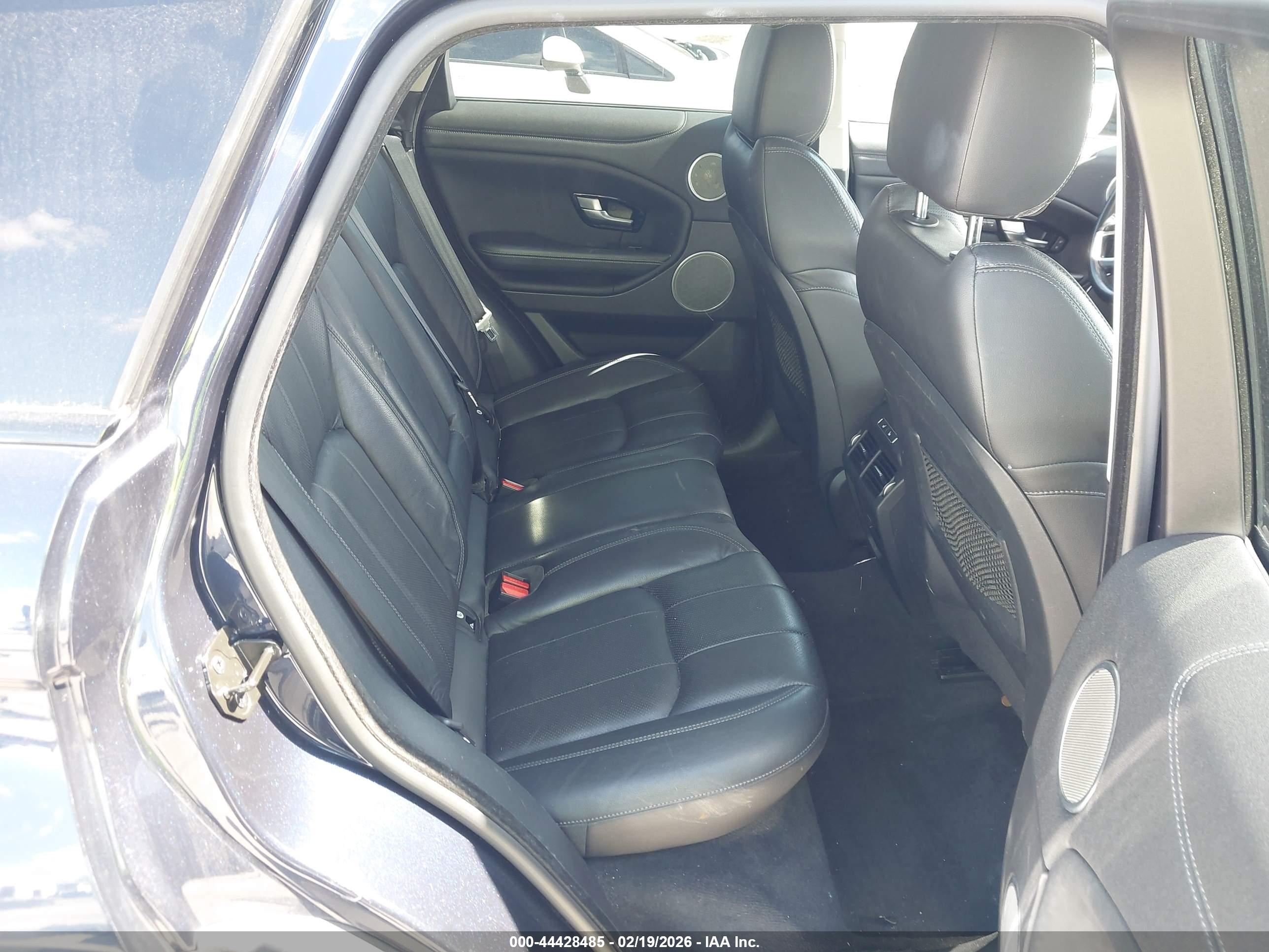 LAND ROVER image 8