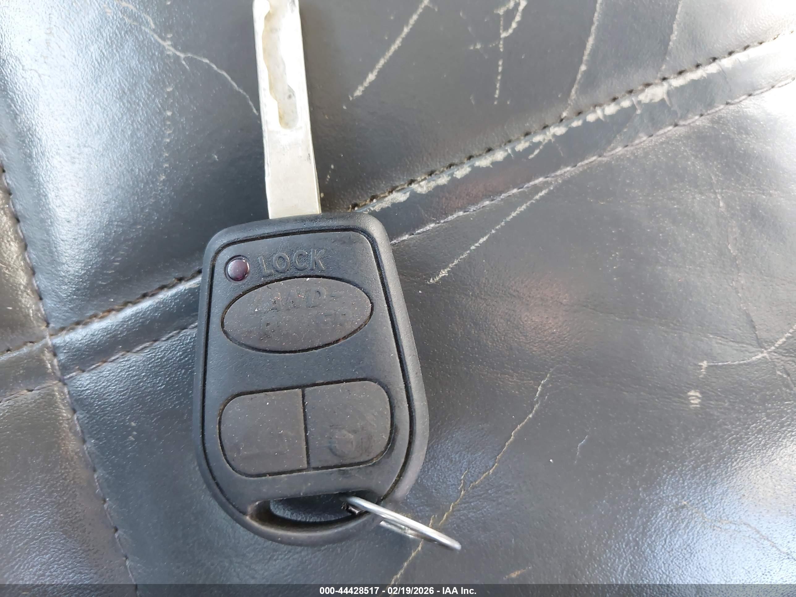LAND ROVER image 11