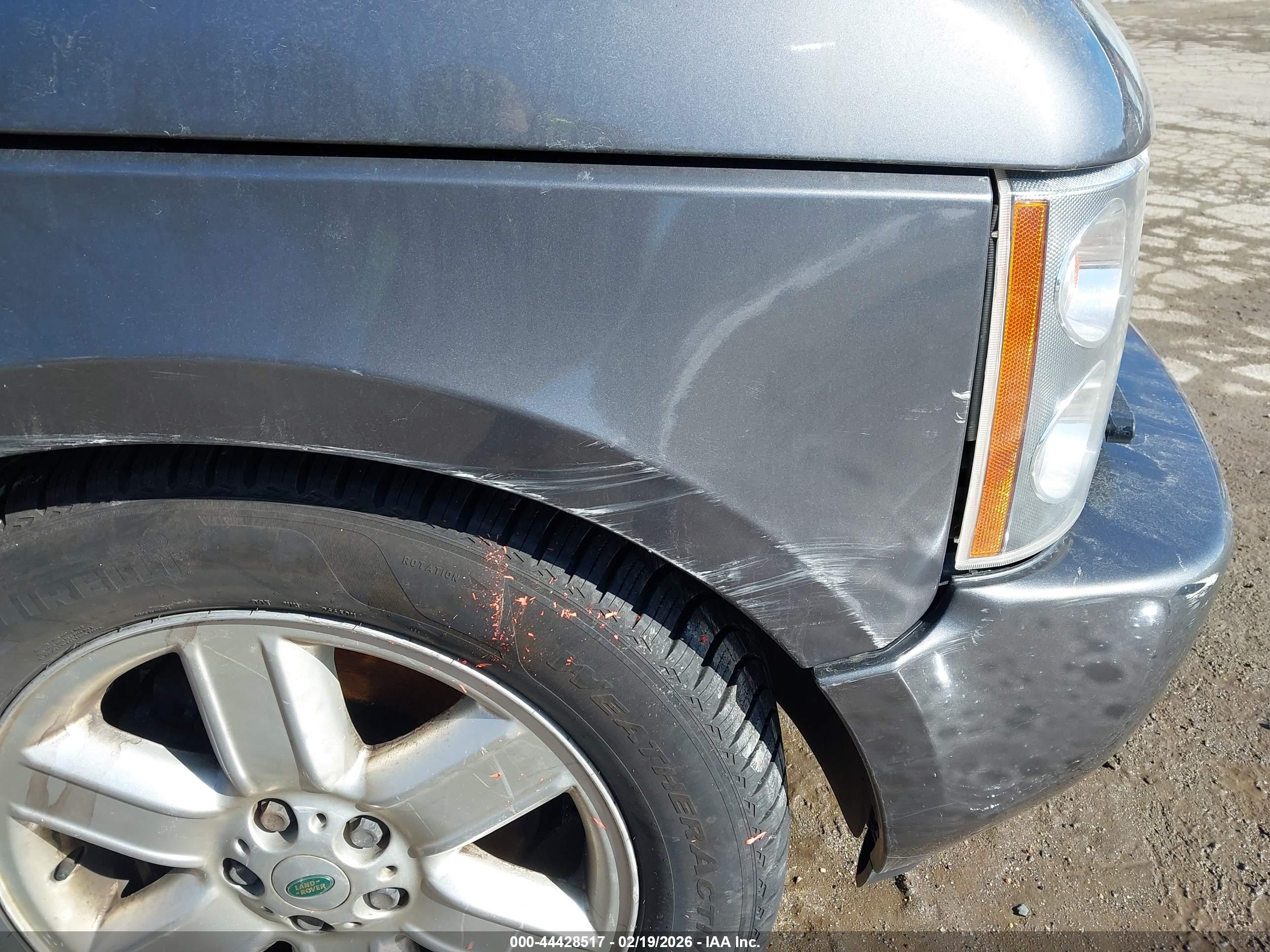 LAND ROVER image 6