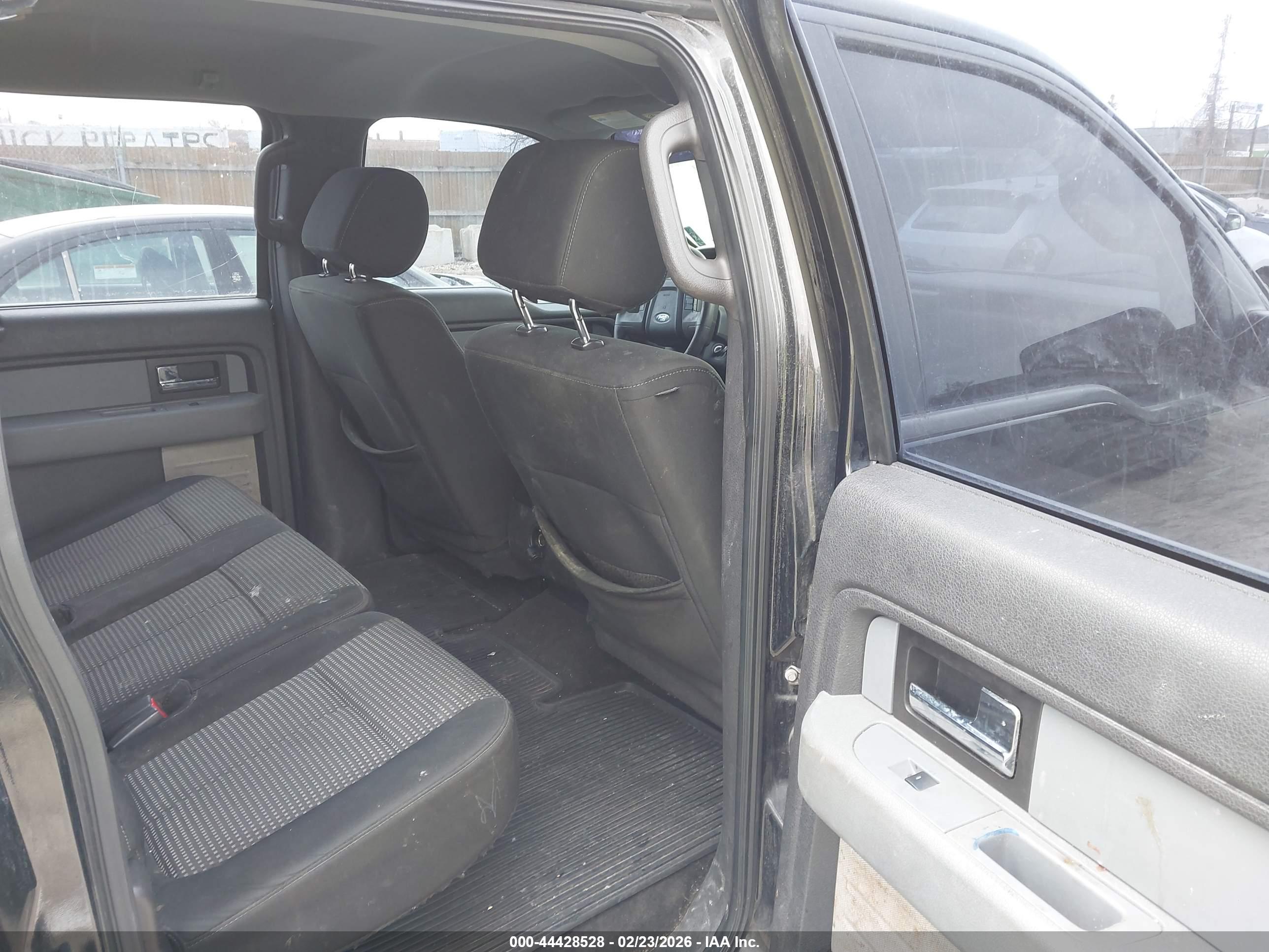 FORD F-150 image 8