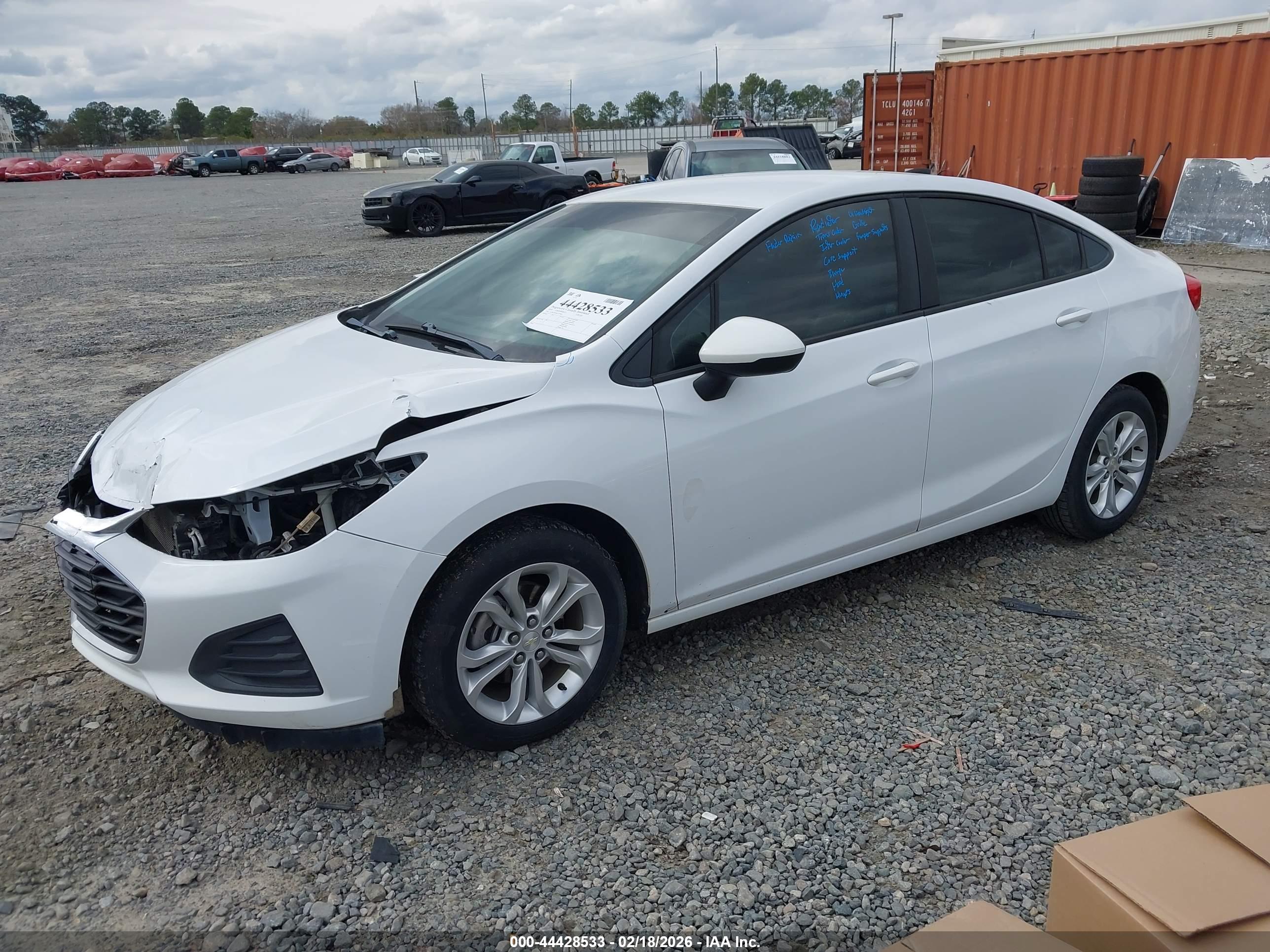 CHEVROLET CRUZE image 2