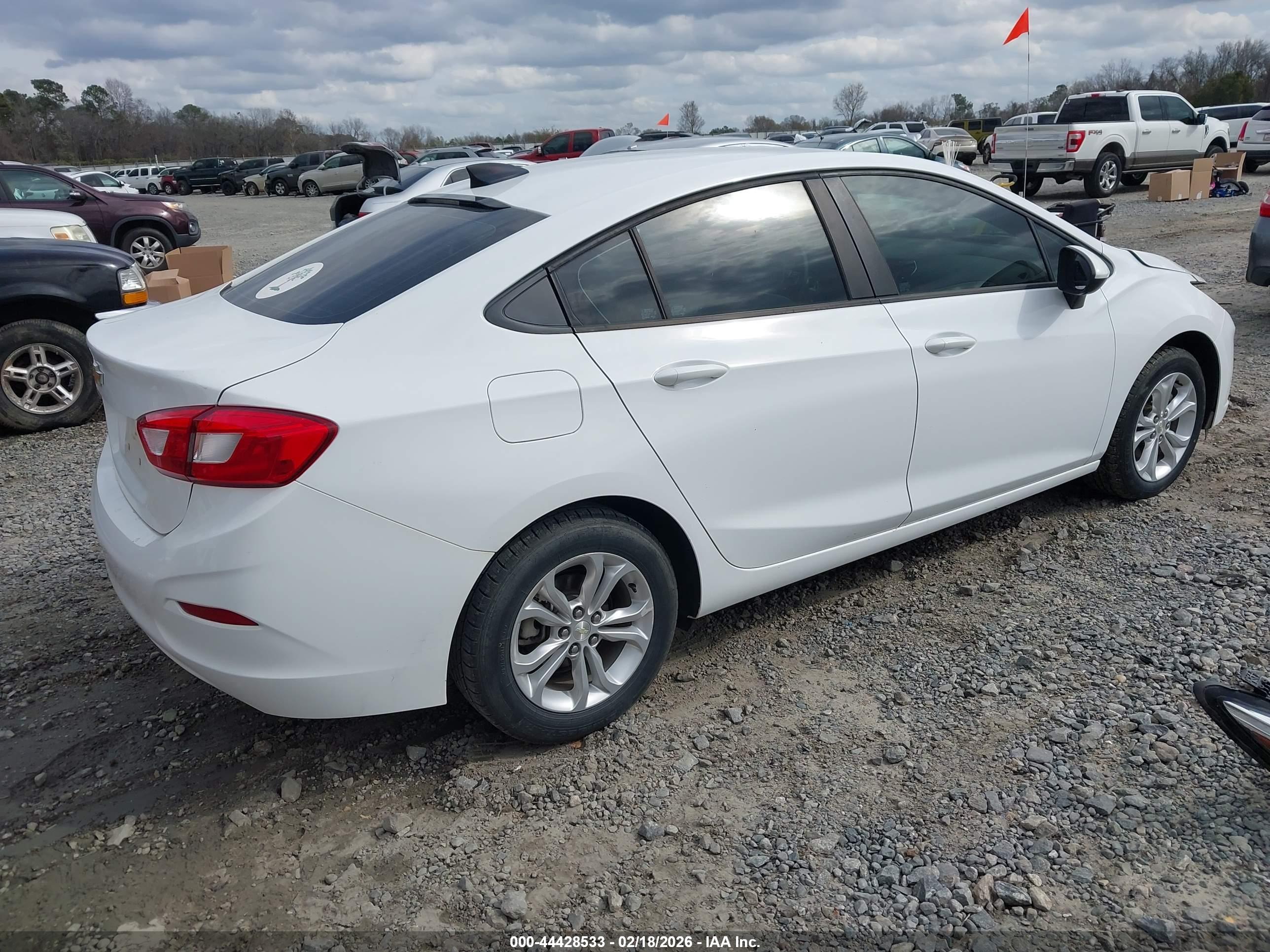 CHEVROLET CRUZE image 4