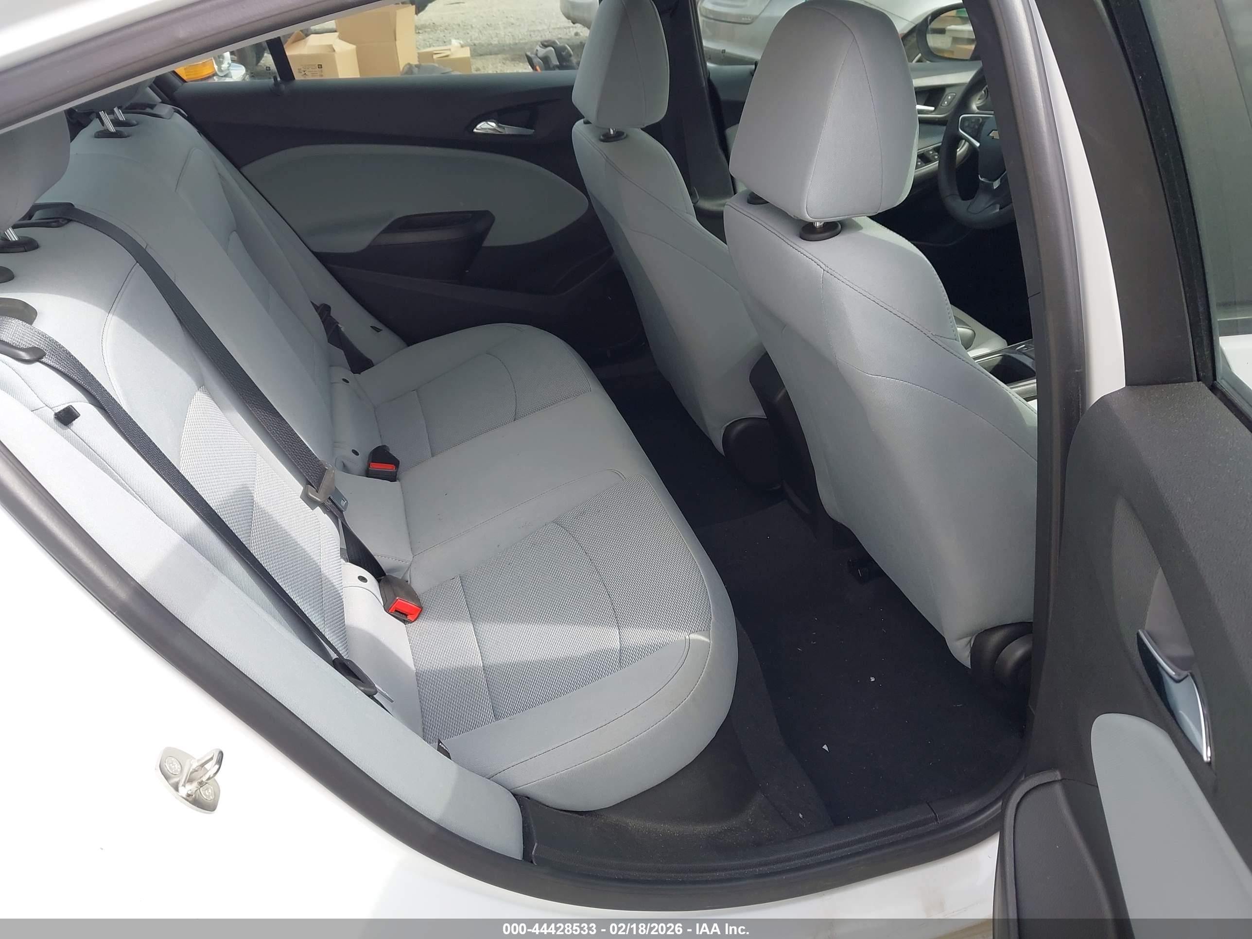CHEVROLET CRUZE image 8