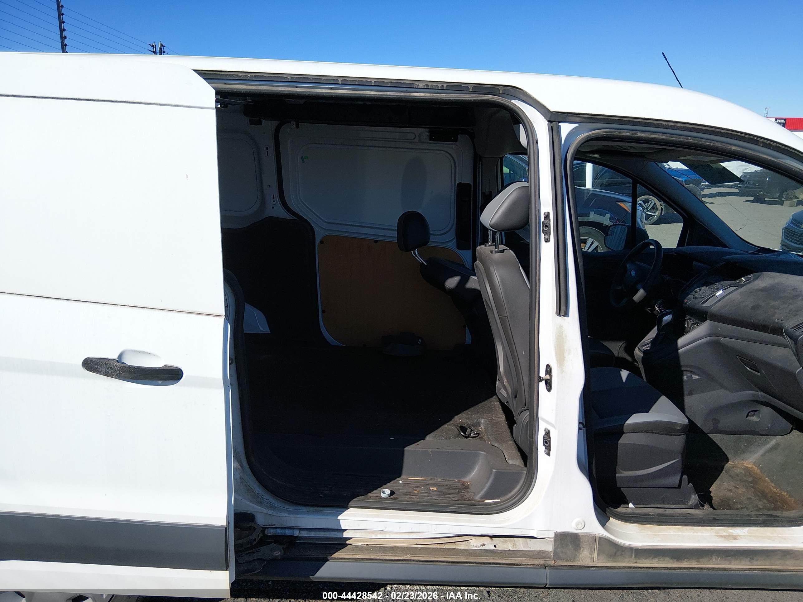 FORD TRANSIT image 8