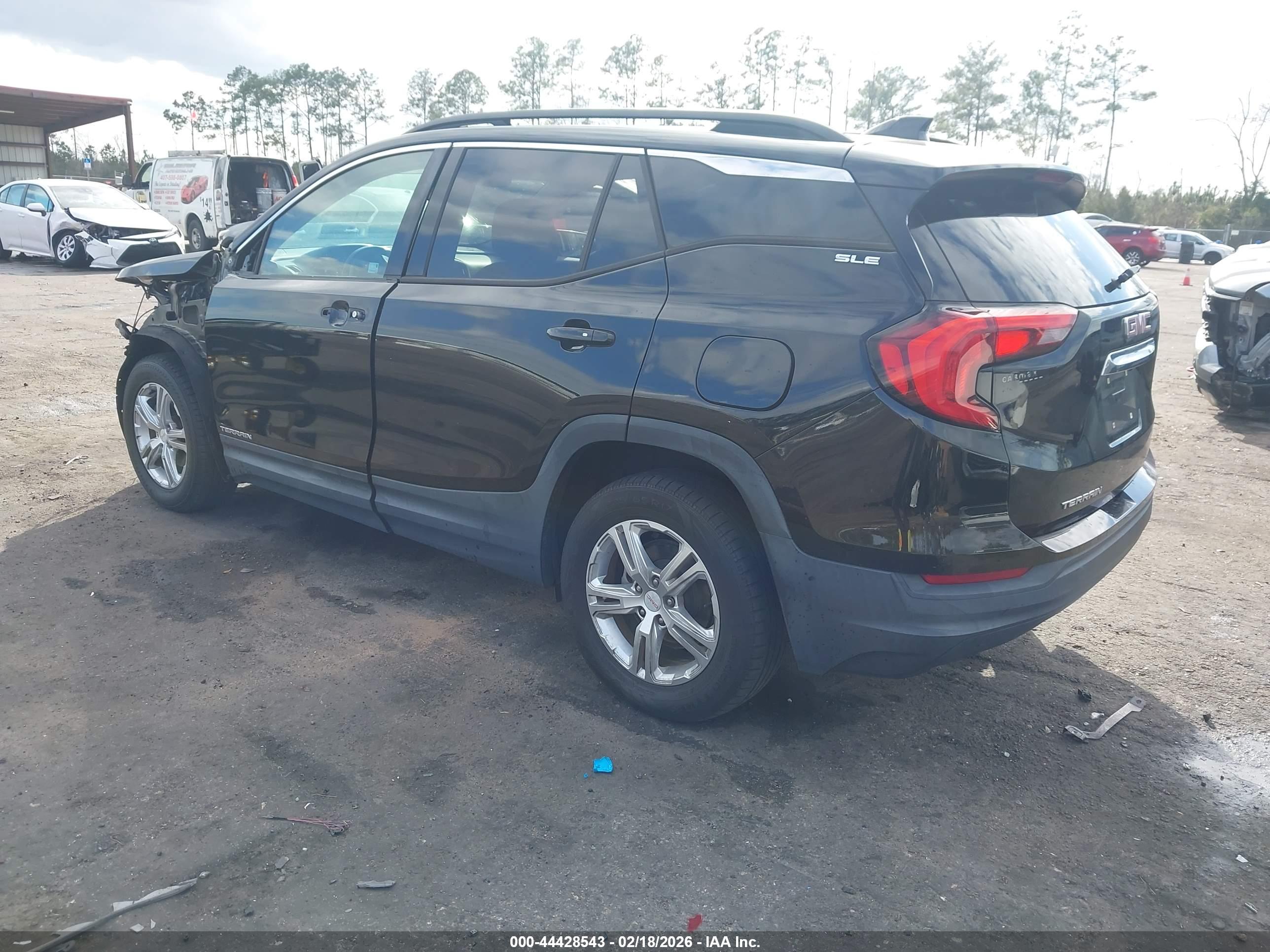 GMC TERRAIN image 3