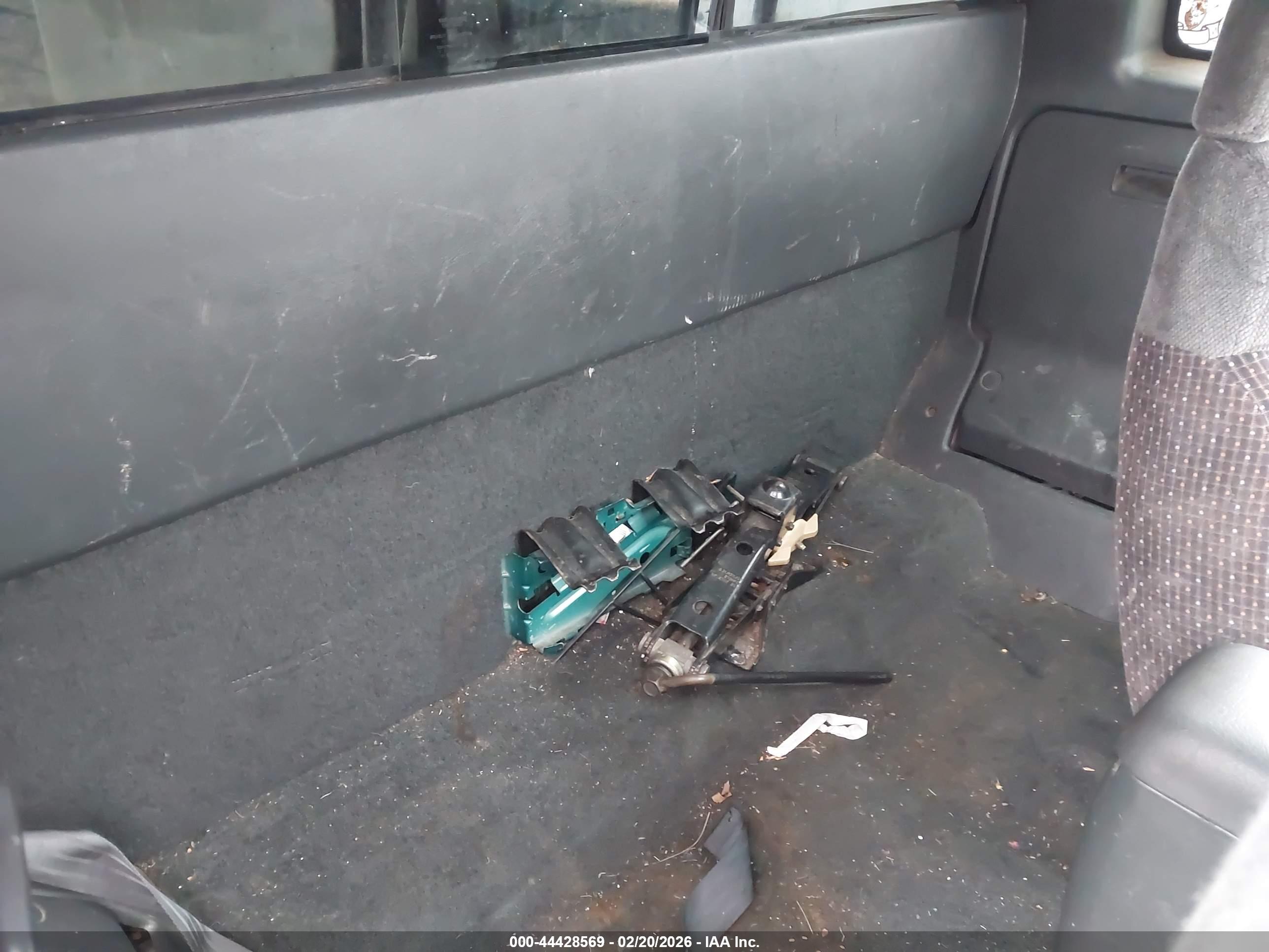 GMC SONOMA image 8