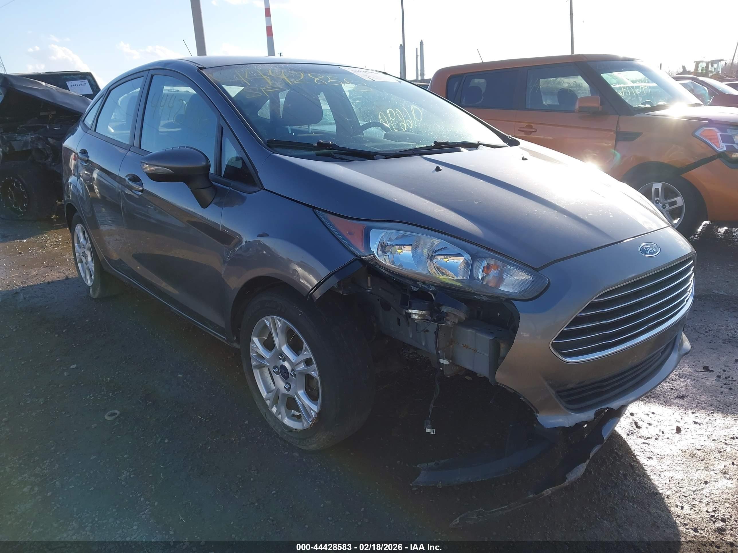 FORD FIESTA image 6