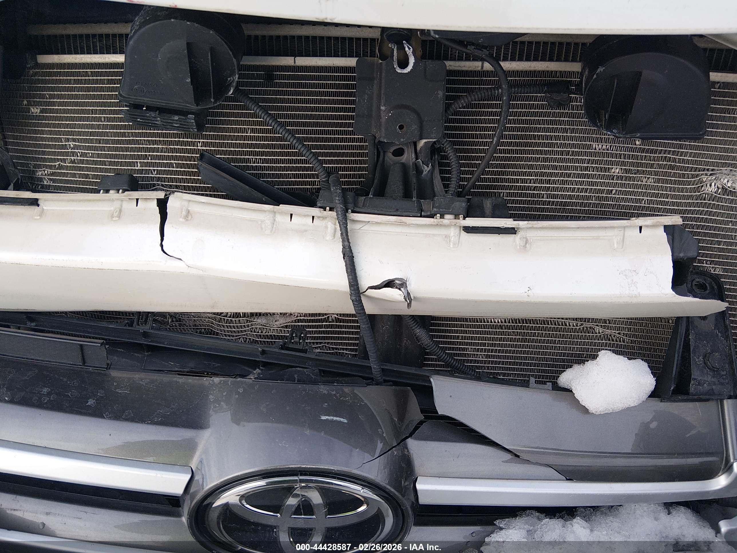 TOYOTA HIGHLANDER image 10